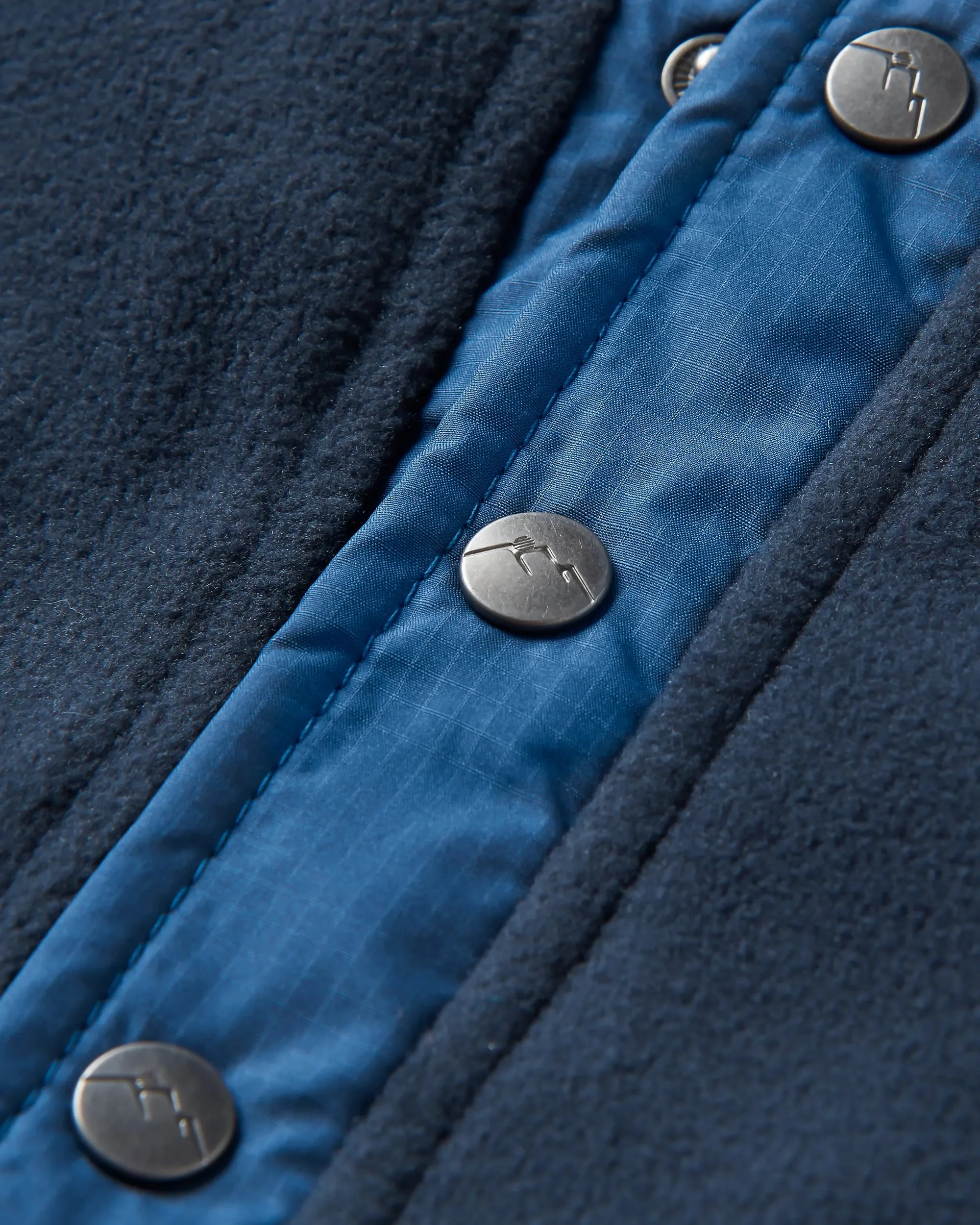 Adrift Polar Fleece - Deep Navy - Image 9