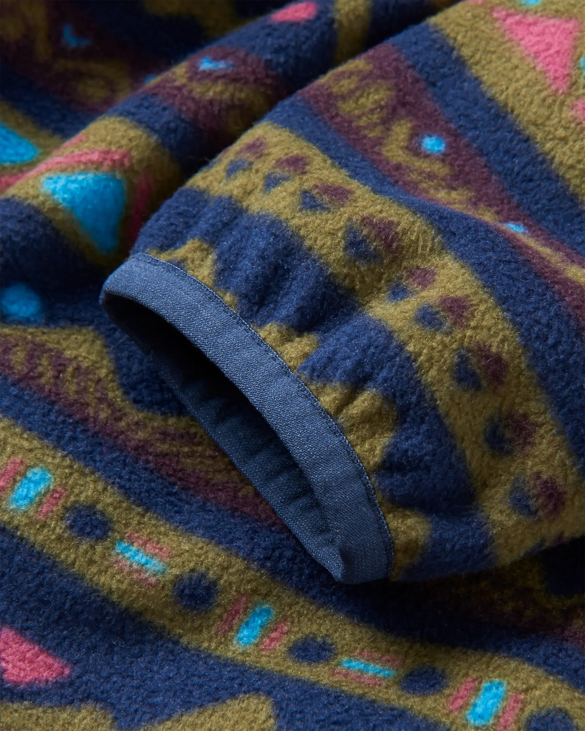 Adrift Polar Fleece - Mountain Geo Multi - Image 6
