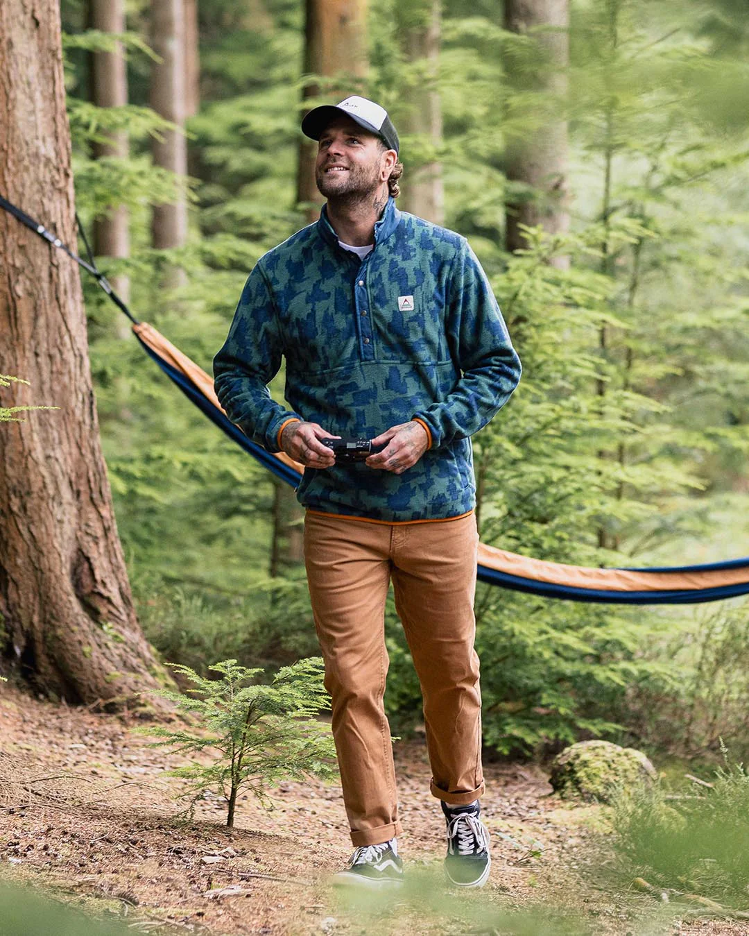 Adrift Polar Fleece - Oak Patch Deep Ocean - Image 3