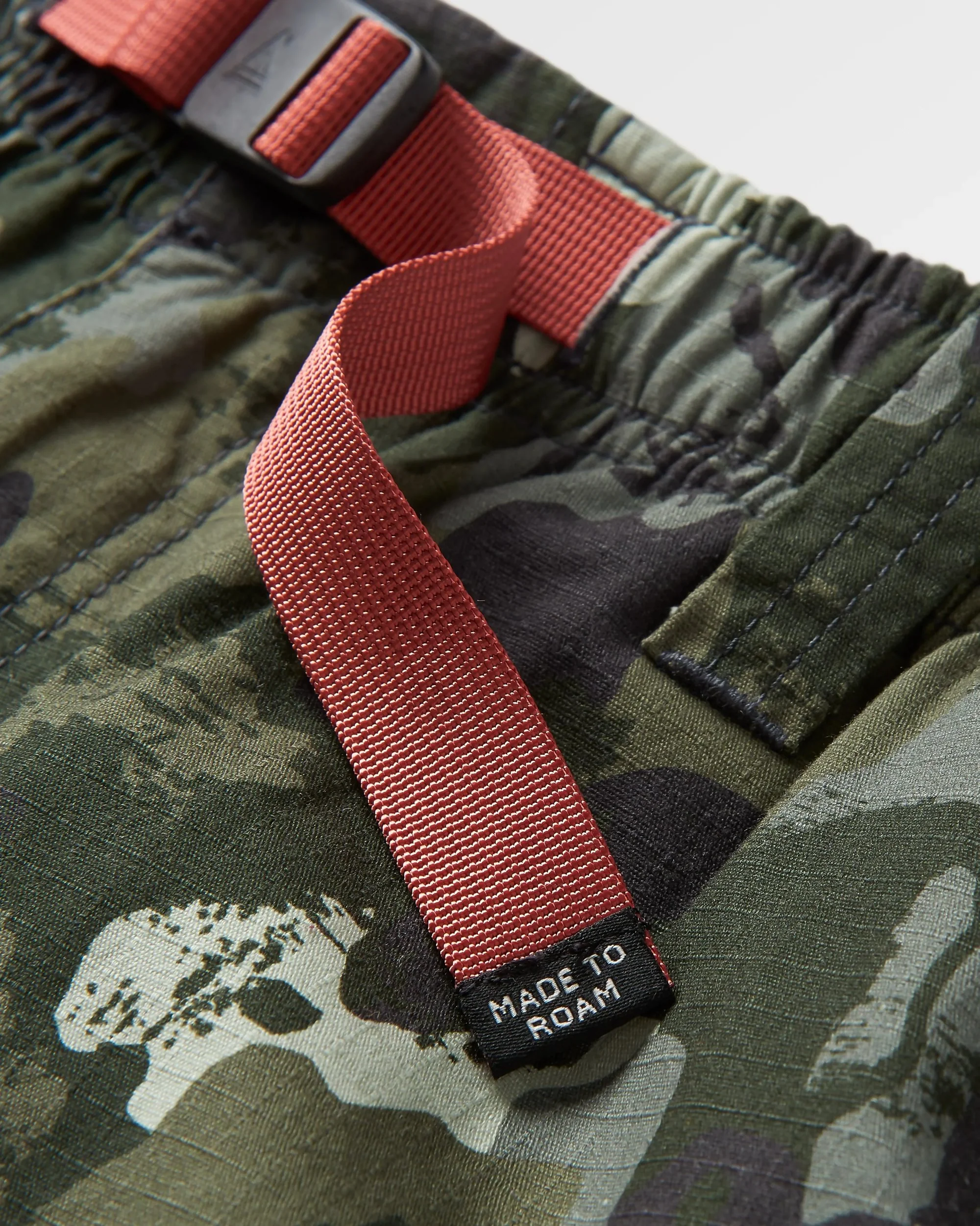 Adventurer Cargo Cotton Short - Sycamore Khaki Camo - Image 6