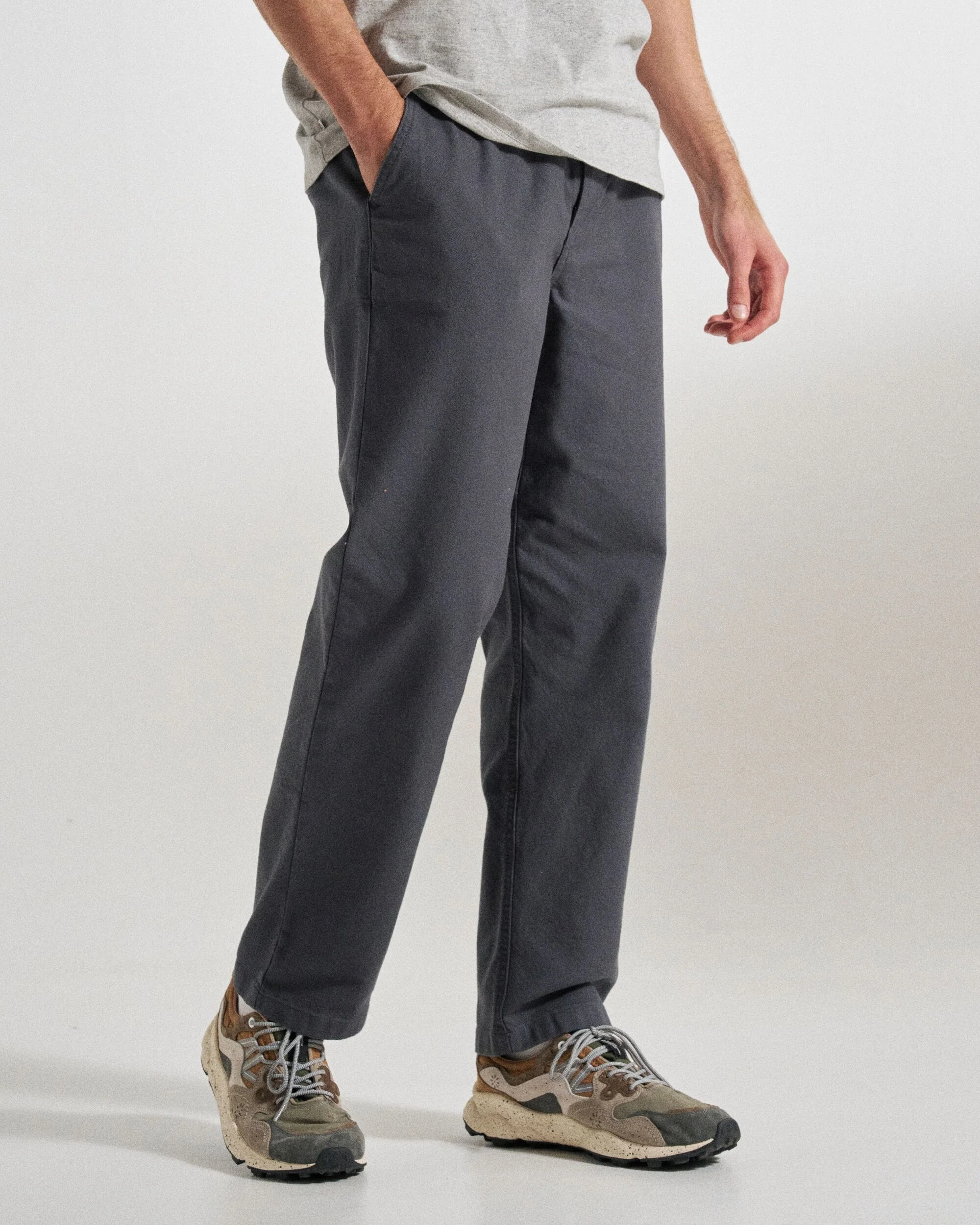 Adventurer Relaxed Fit Trouser - Charcoal - Image 4