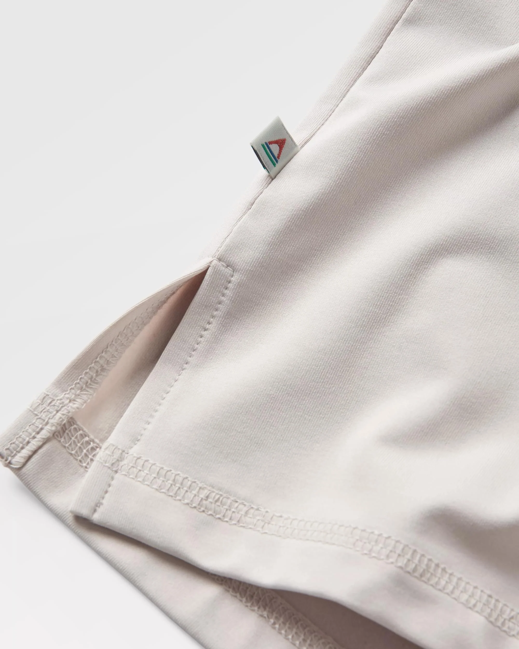 Align Active T-Shirt - Vintage White - Image 8
