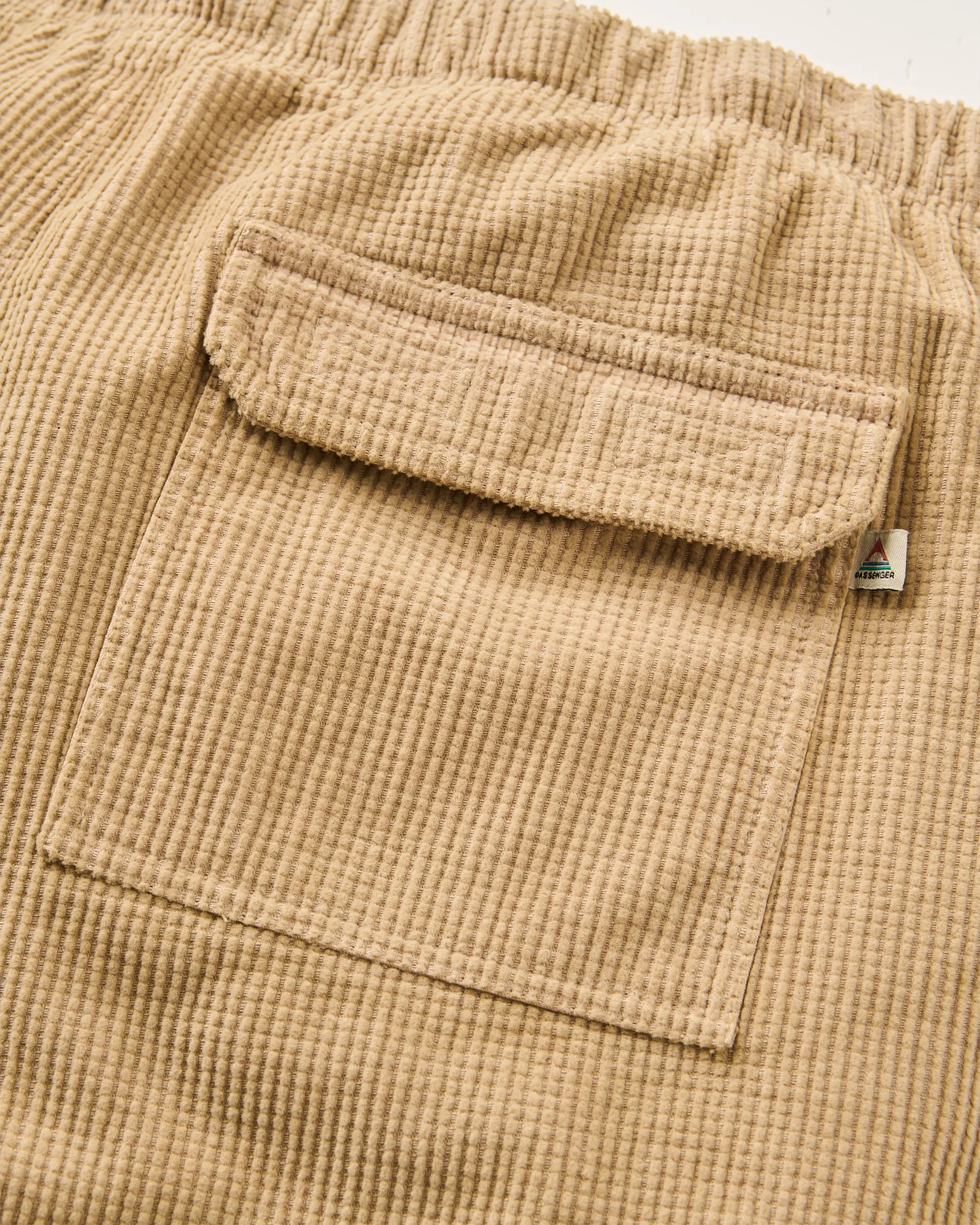 Apex Grid Cord Short - Simply Taupe - Image 8