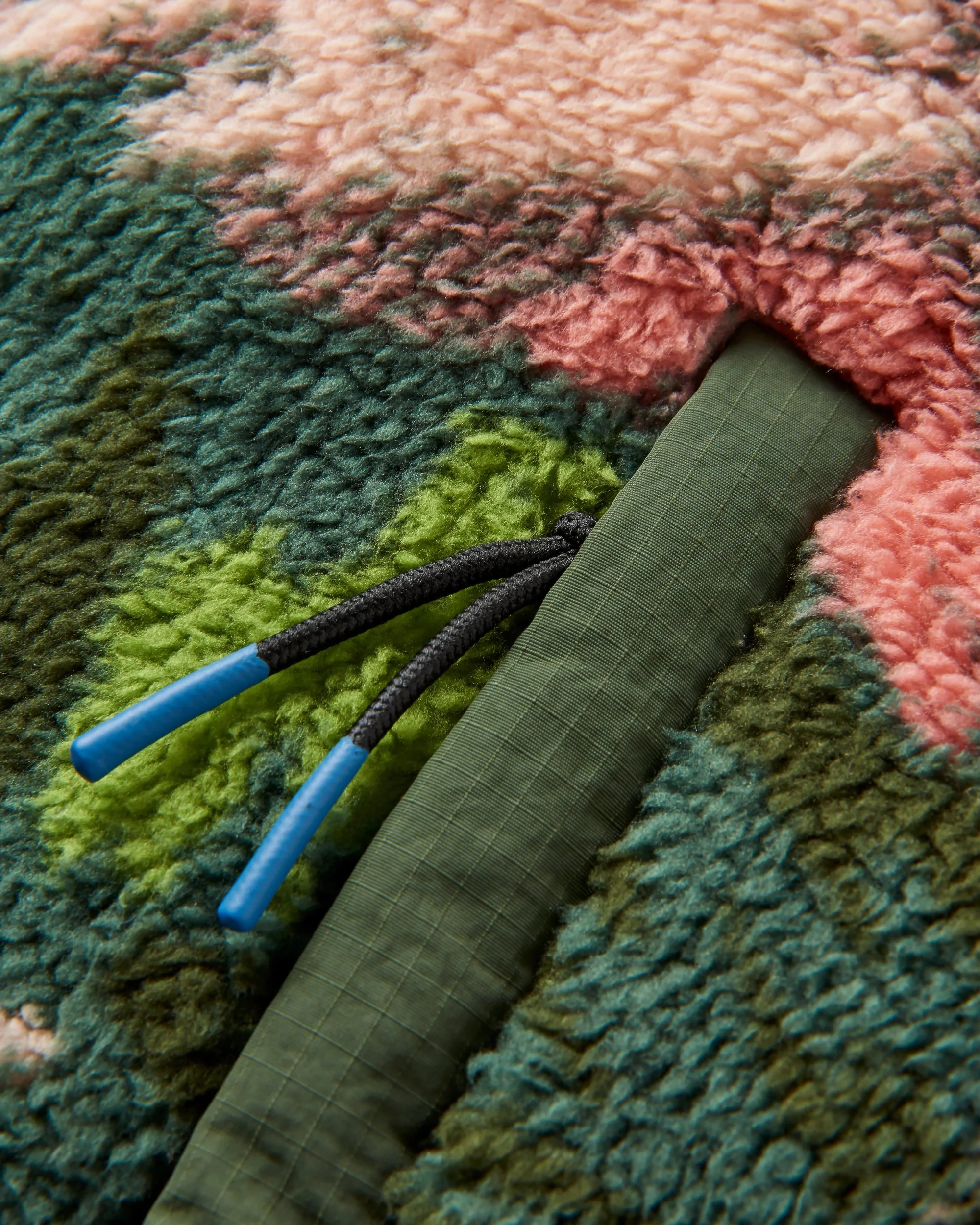 Beaumont Sherpa Hooded Fleece - Abstract Mountain Fir Tree - Image 3