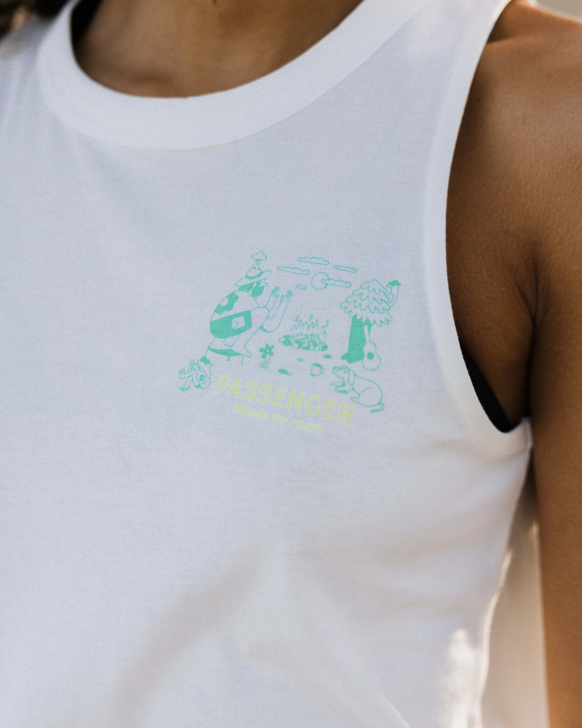 Better Outside Organic Cotton Vest - Marshmallow - Image 4