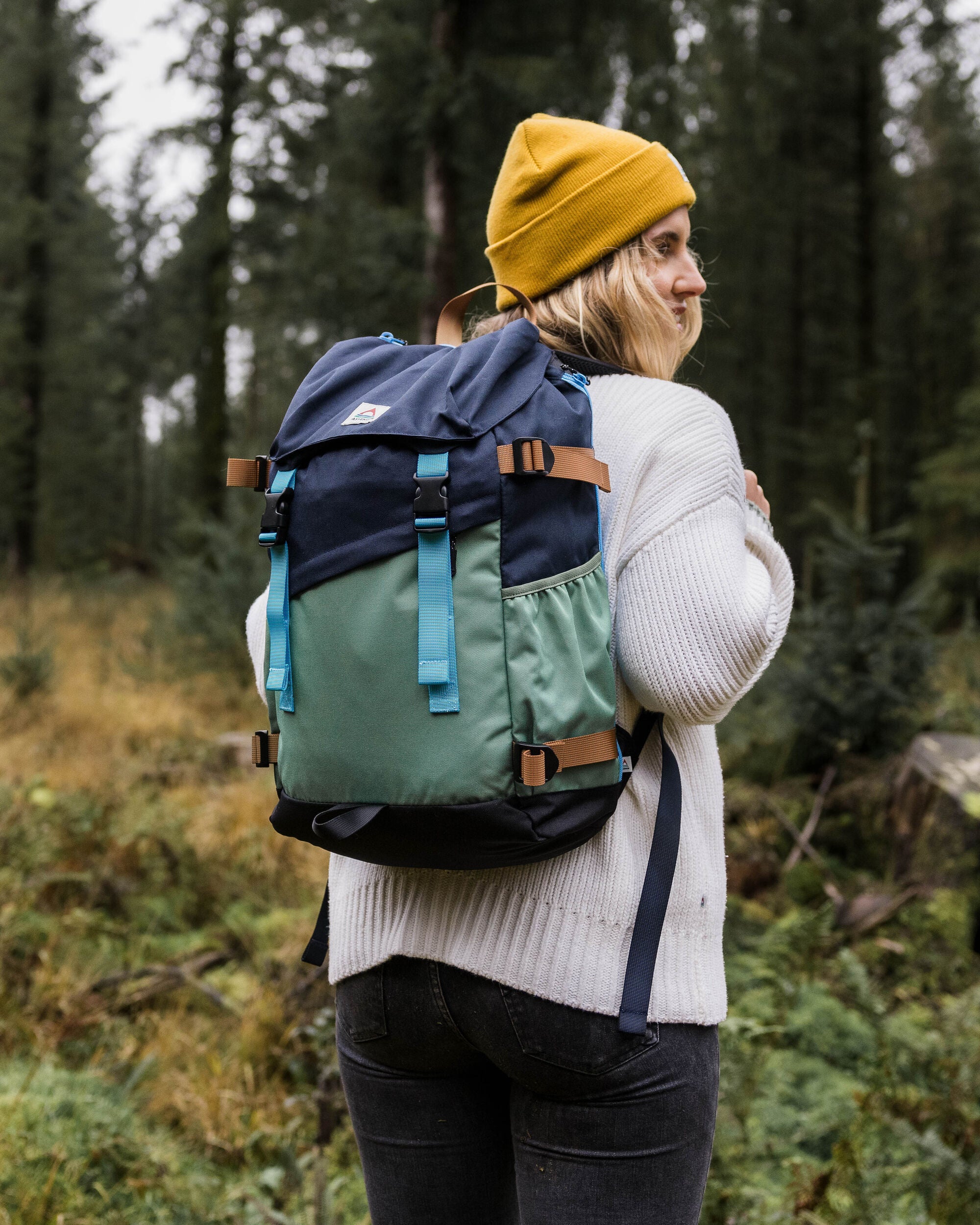 Boondocker 26L Backpack - Deep Navy/Laurel Green - Image 3