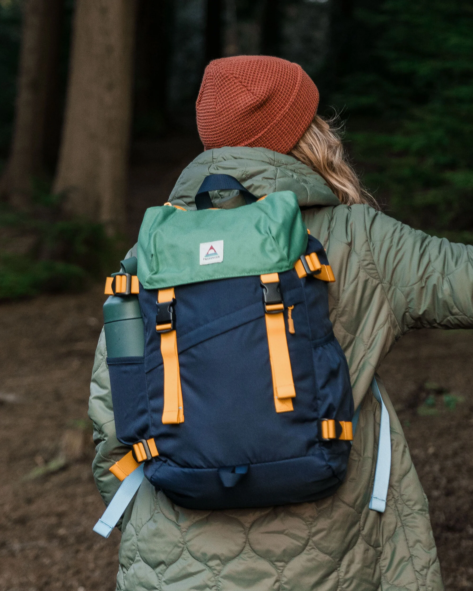 Boondocker 26L Backpack - Navy/ Laurel Green - Image 3