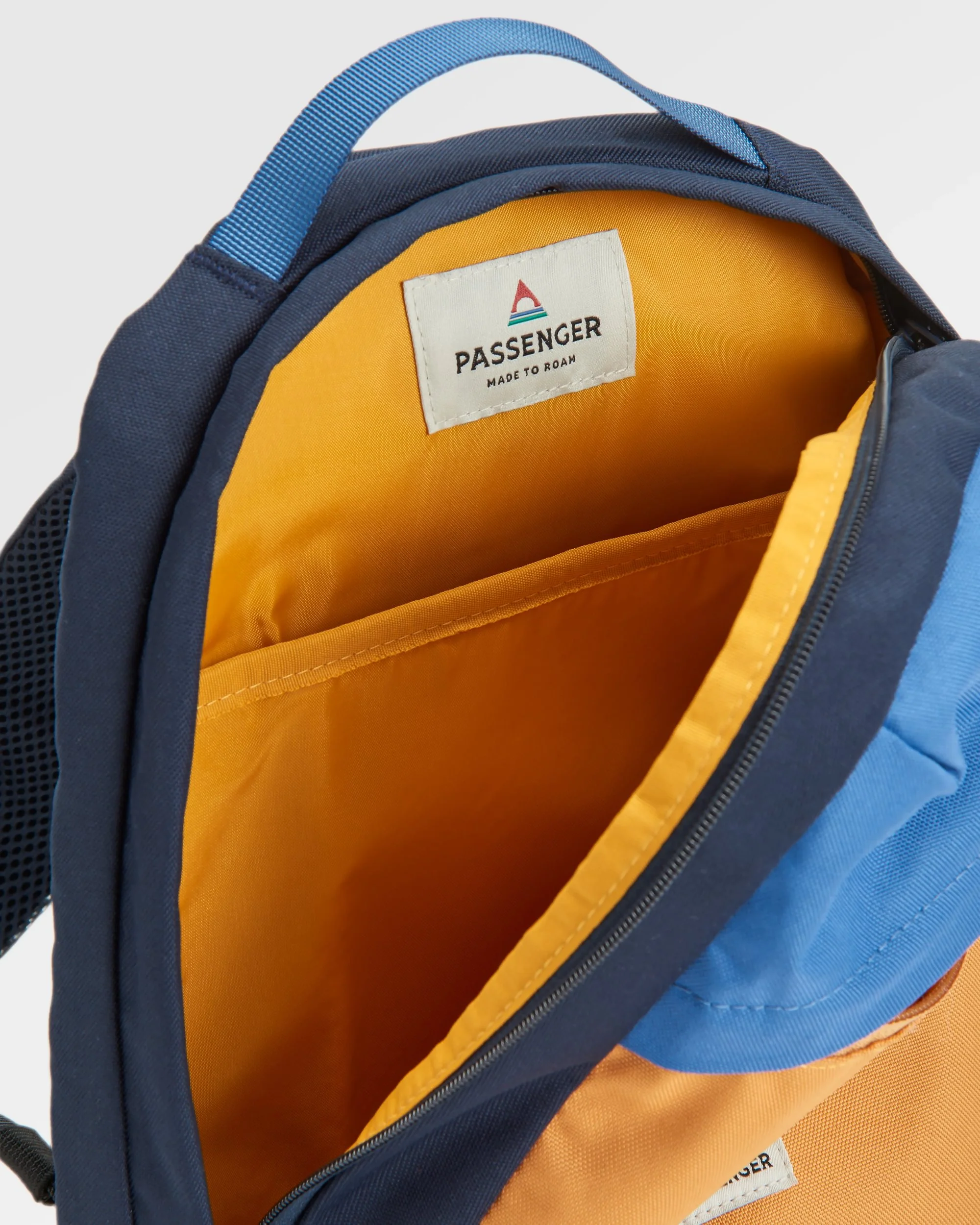 Boondocker Sling 8L - Honey/Dark Denim/Rich Navy - Image 7