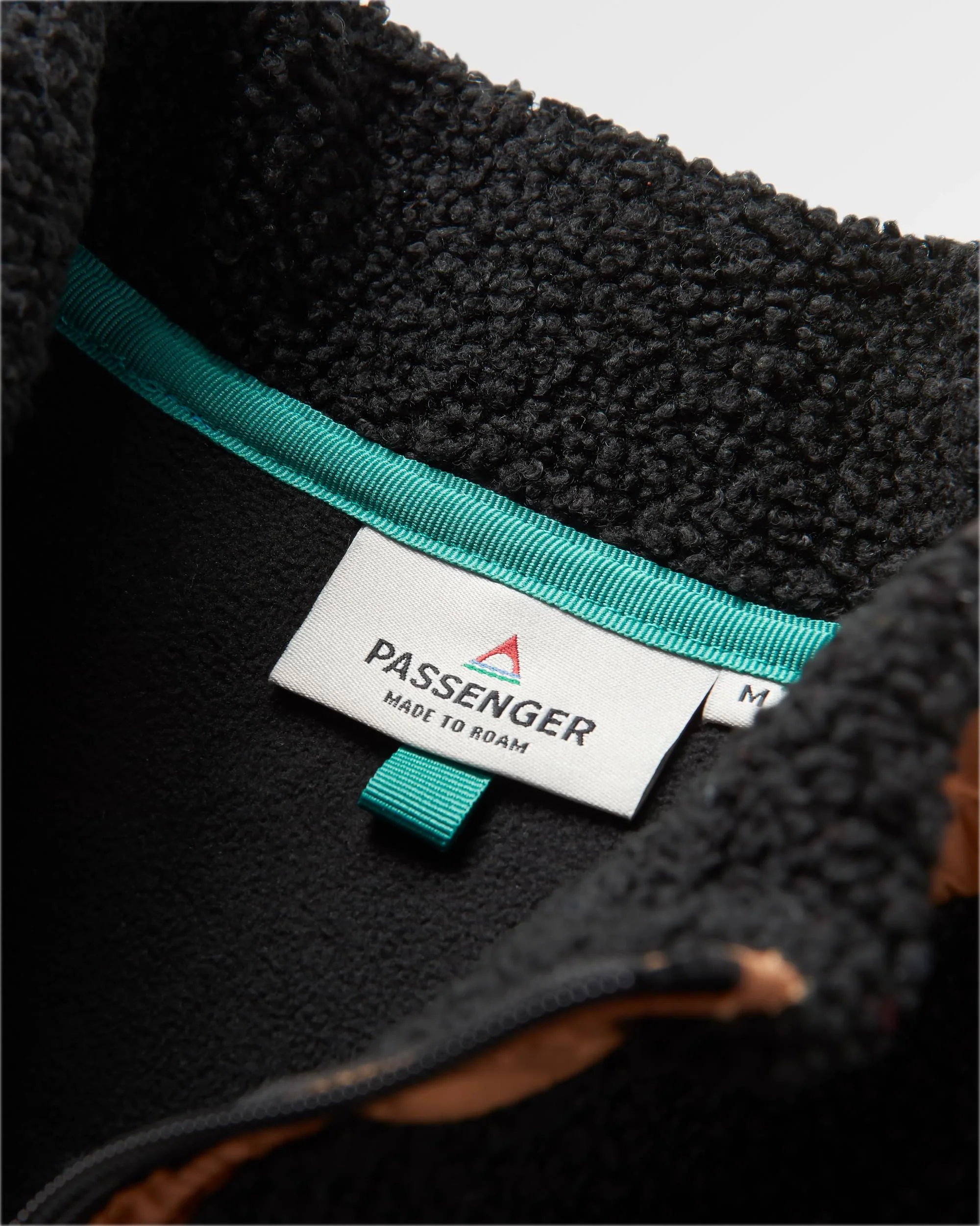 Born Explorer Polar-Lined Sherpa Fleece - Black - Image 9