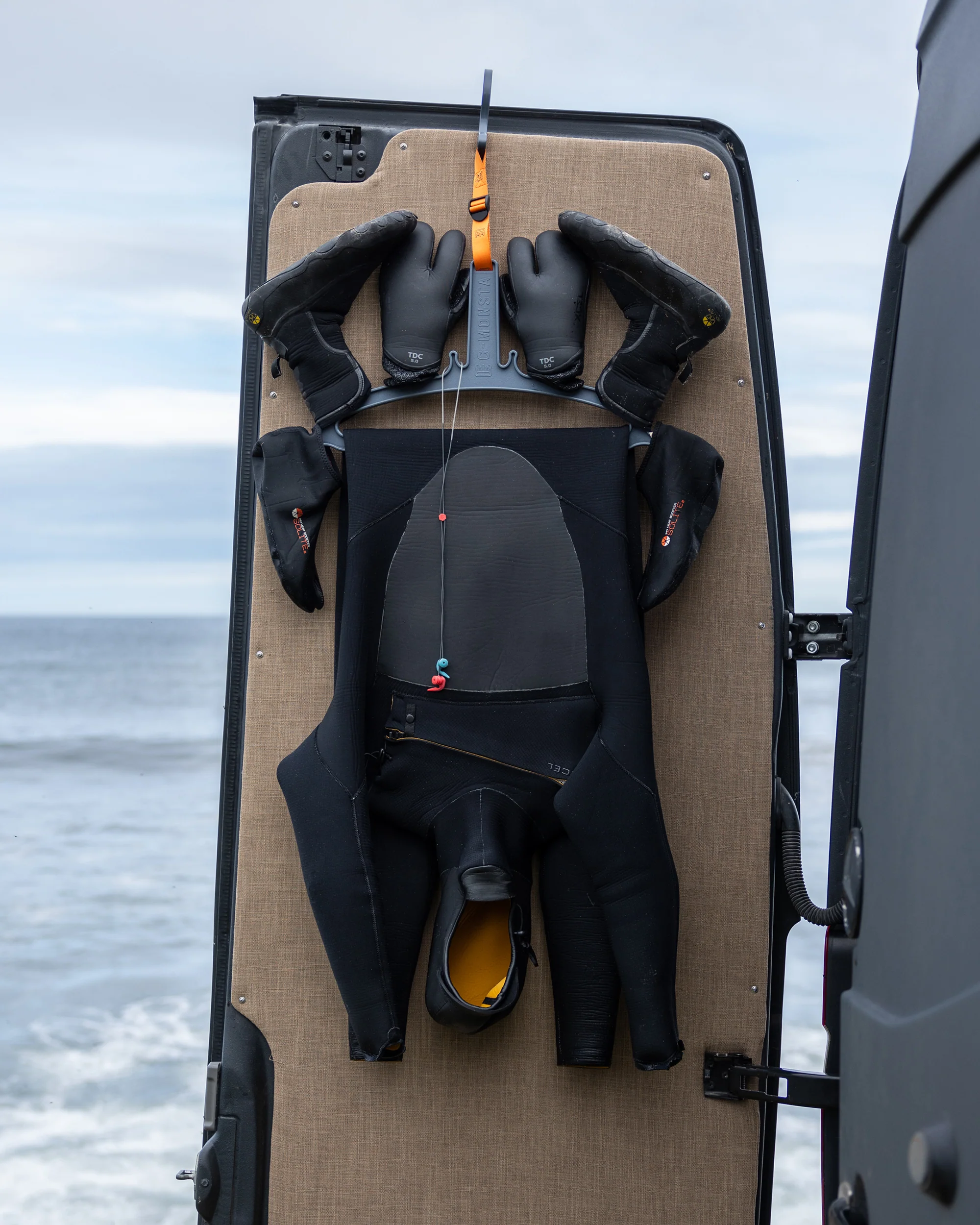 C-Monsta Wetsuit Hanger - Orange - Image 3