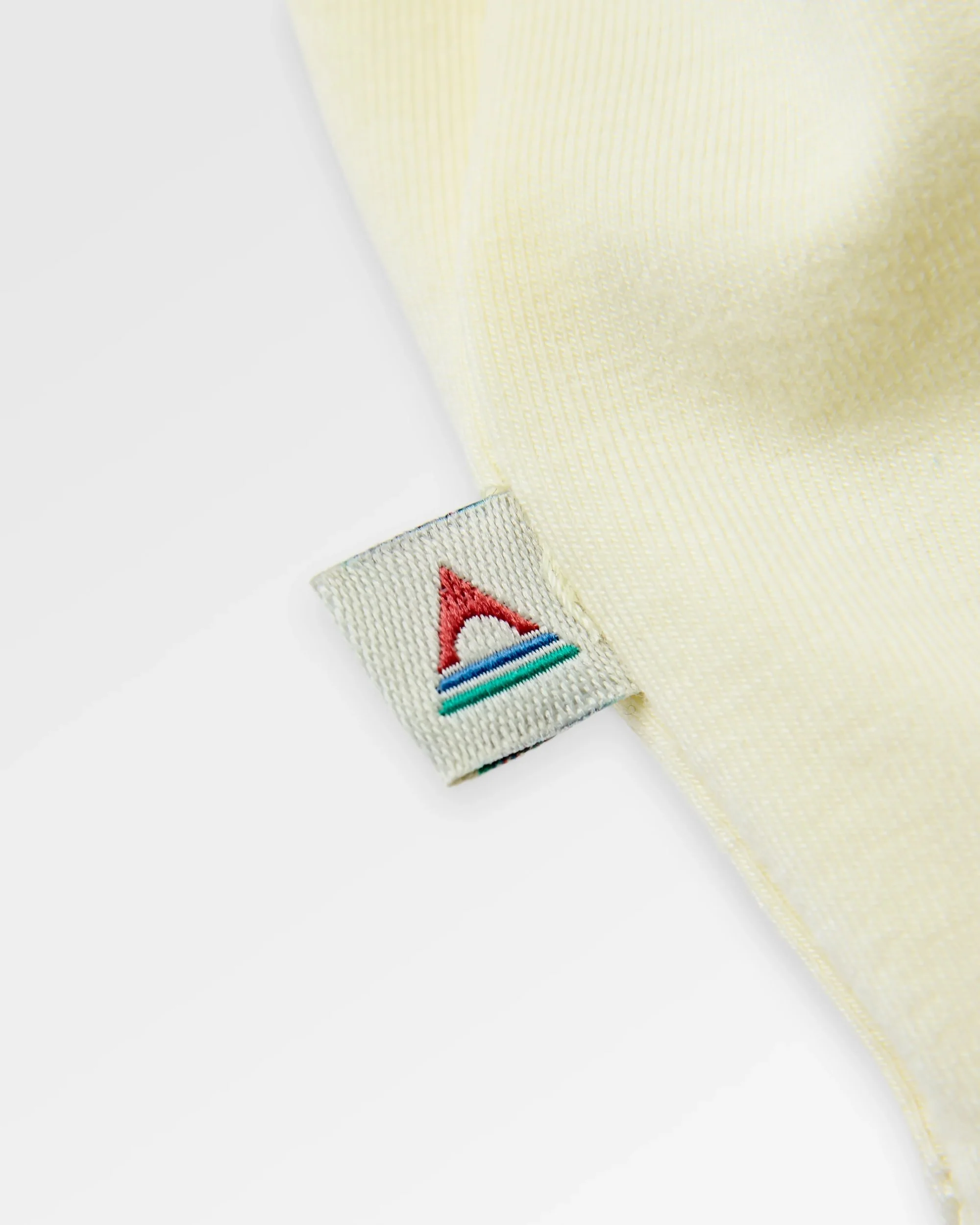 Chase The Light Drirelease® Active LS T-Shirt - Pale Yellow - Image 6