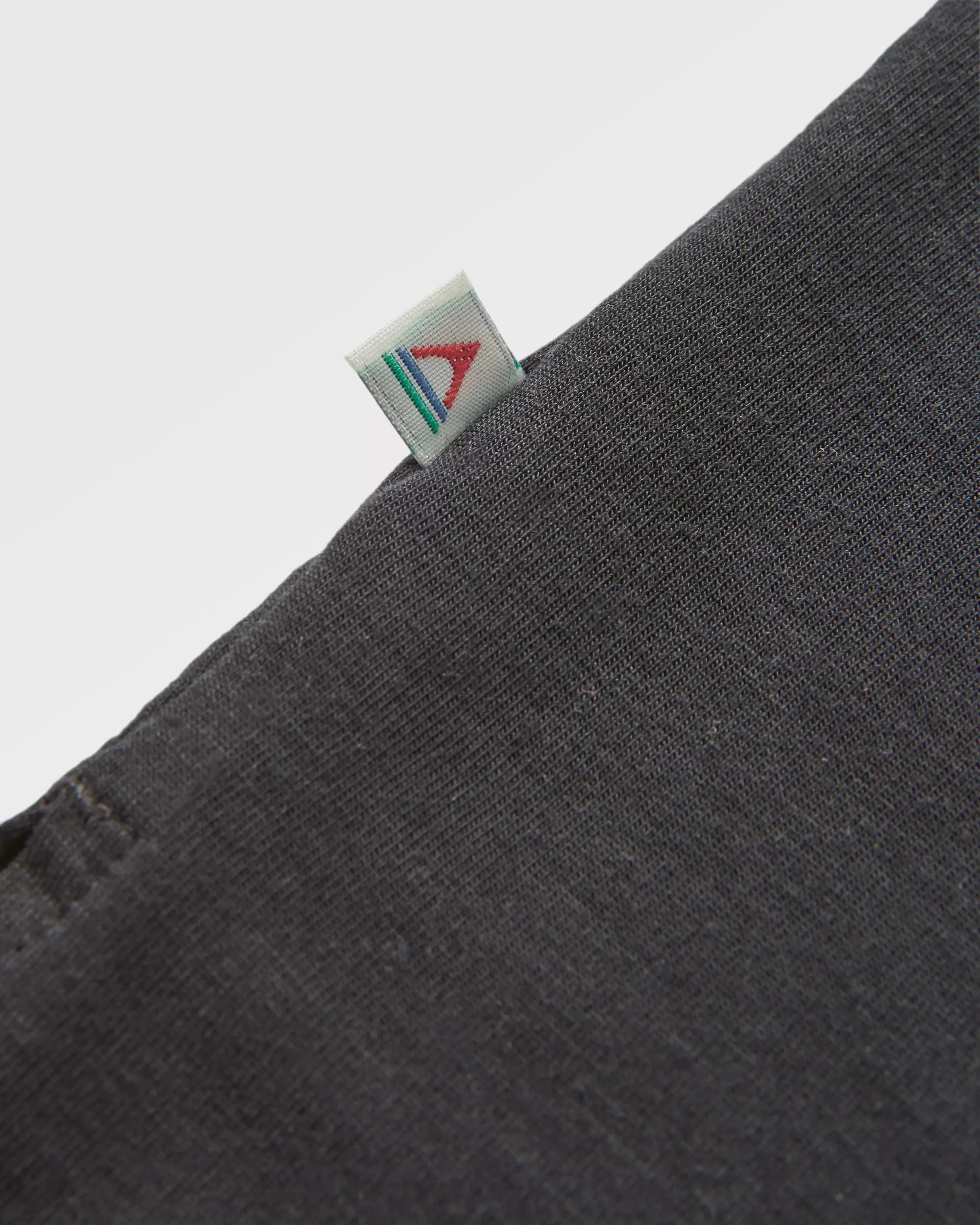 Classic Active LS T-Shirt - Black - Image 4