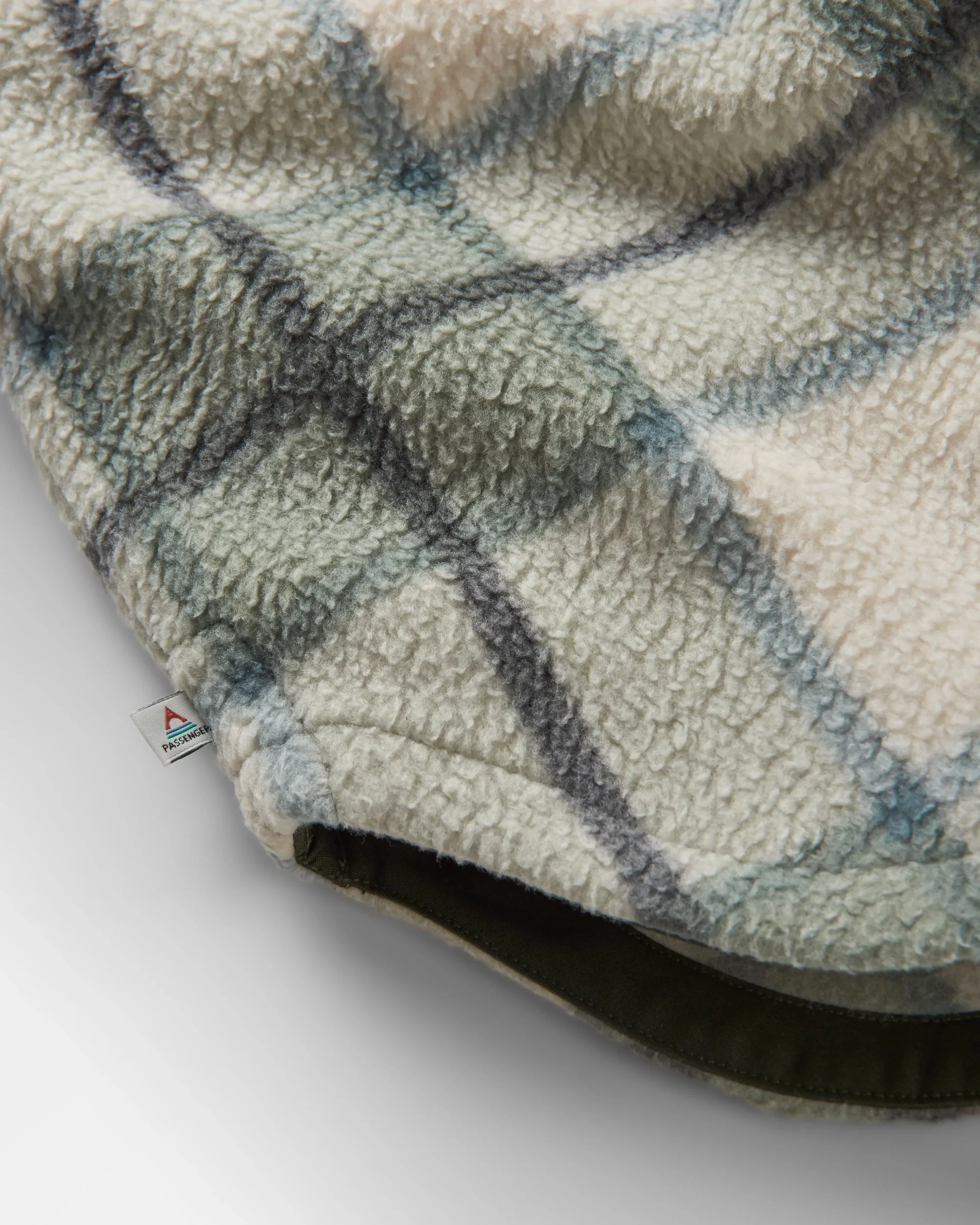 Cloudy Sherpa Fleece Shirt - Pistachio Check - Image 8