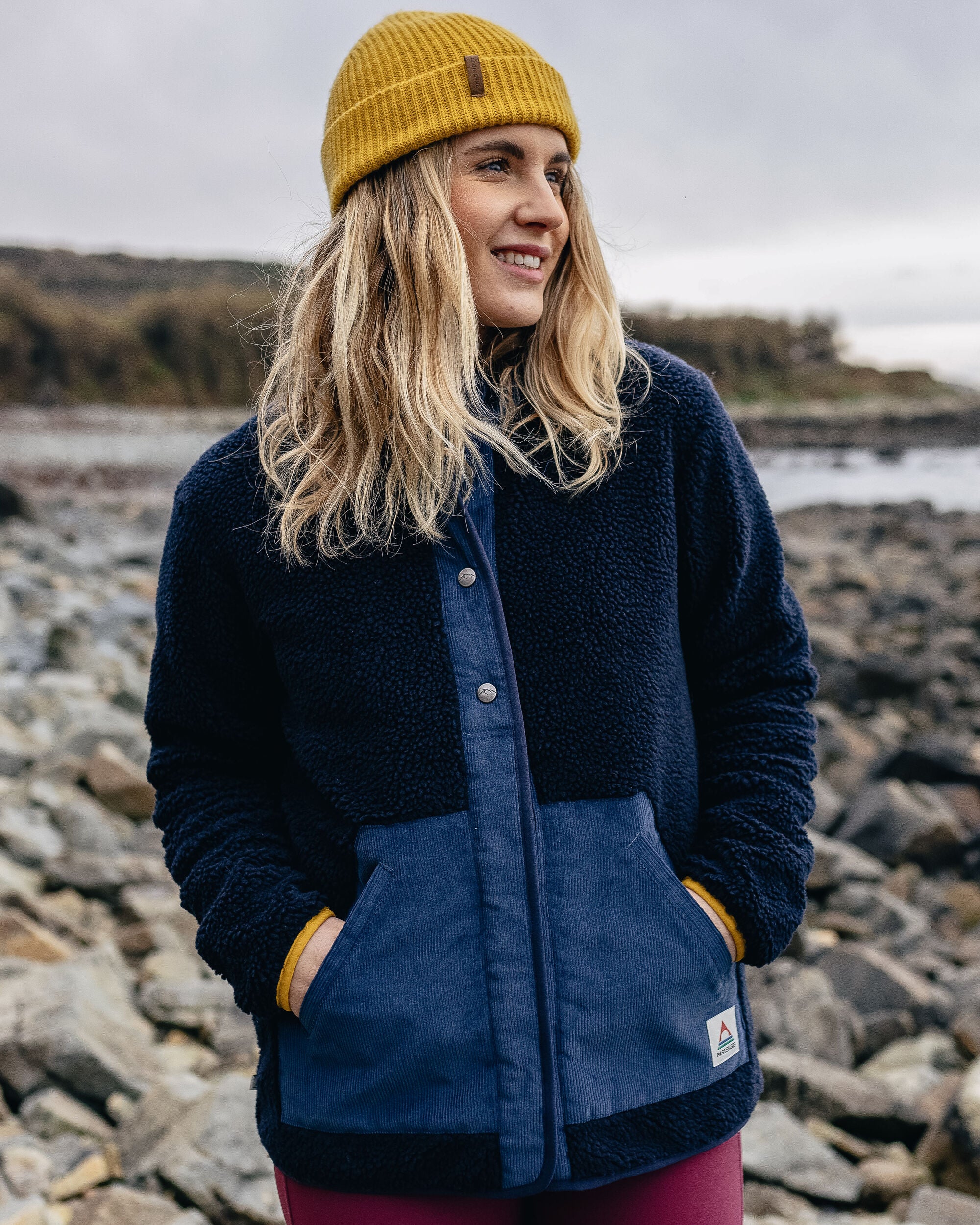Clover Sherpa Fleece - Deep Navy - Image 3