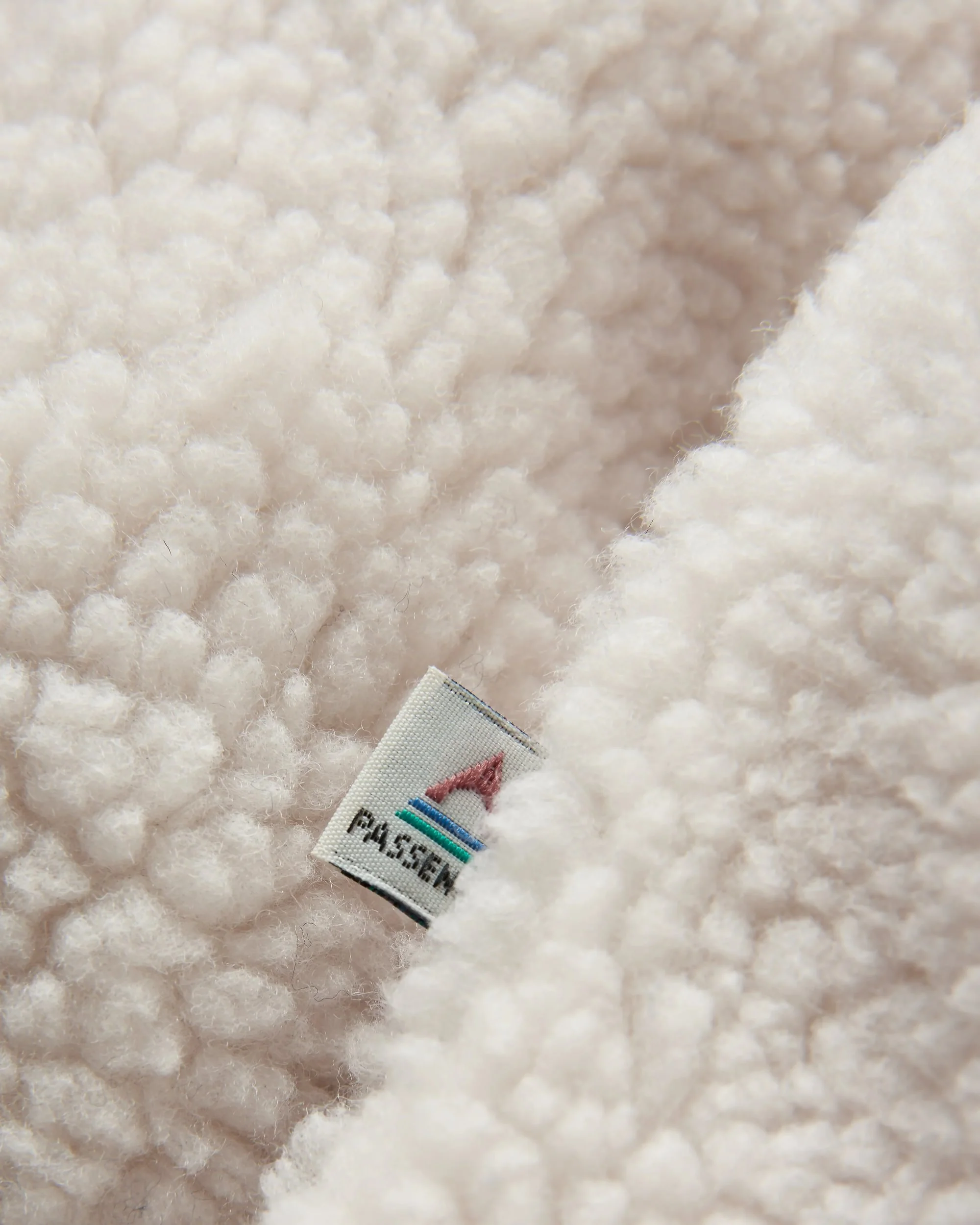Clover Sherpa Fleece - Vintage White - Image 9