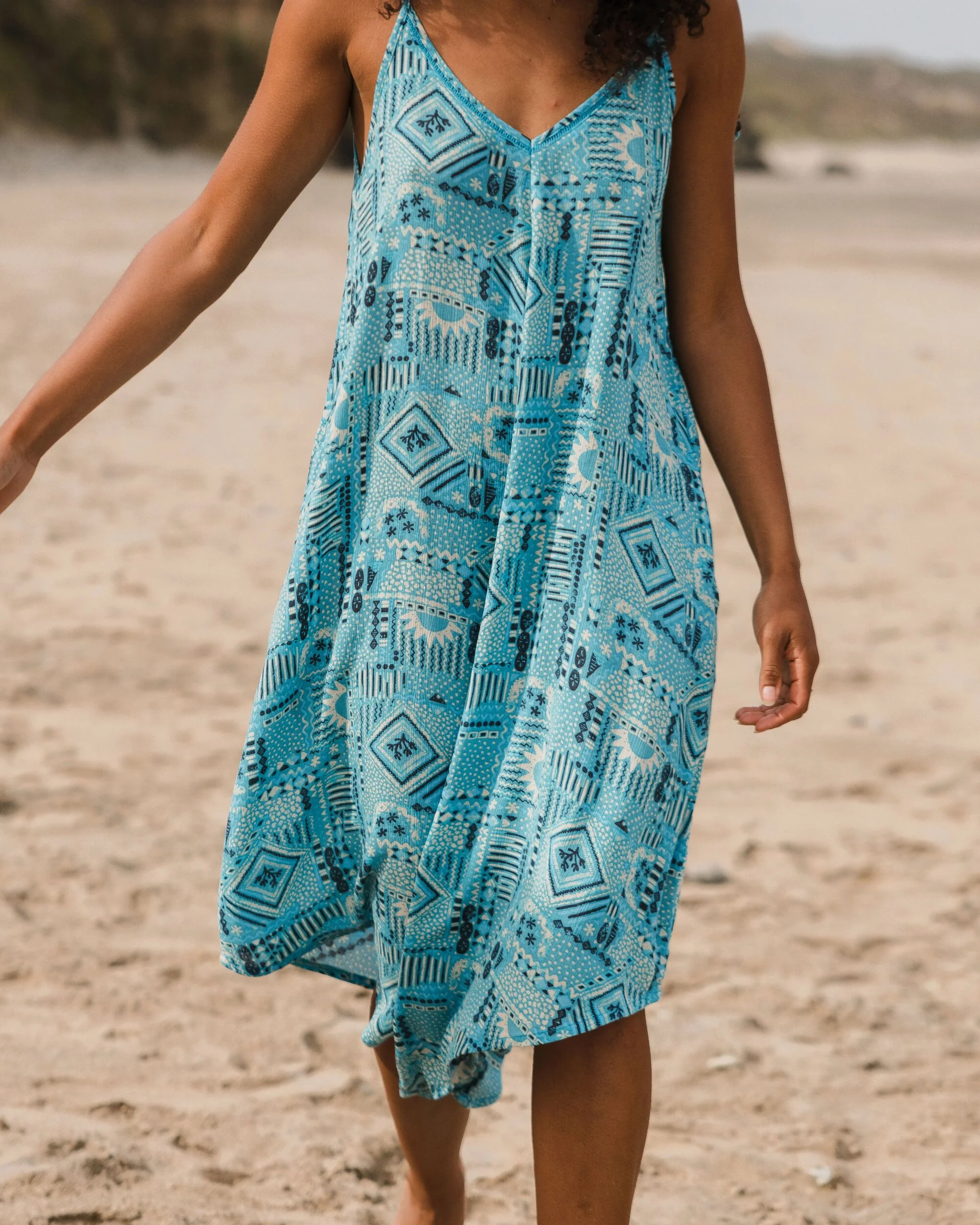 Copetín Jumpsuit - Vintage Patchwork Blue Pool - Image 3