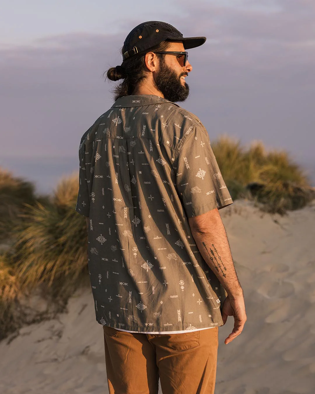 Cove Organic Cotton Short Sleeve Shirt - Olive Made To Roam - Image 6