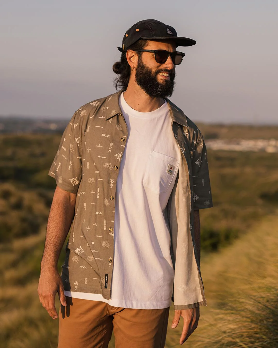 Cove Organic Cotton Short Sleeve Shirt - Olive Made To Roam - Image 7