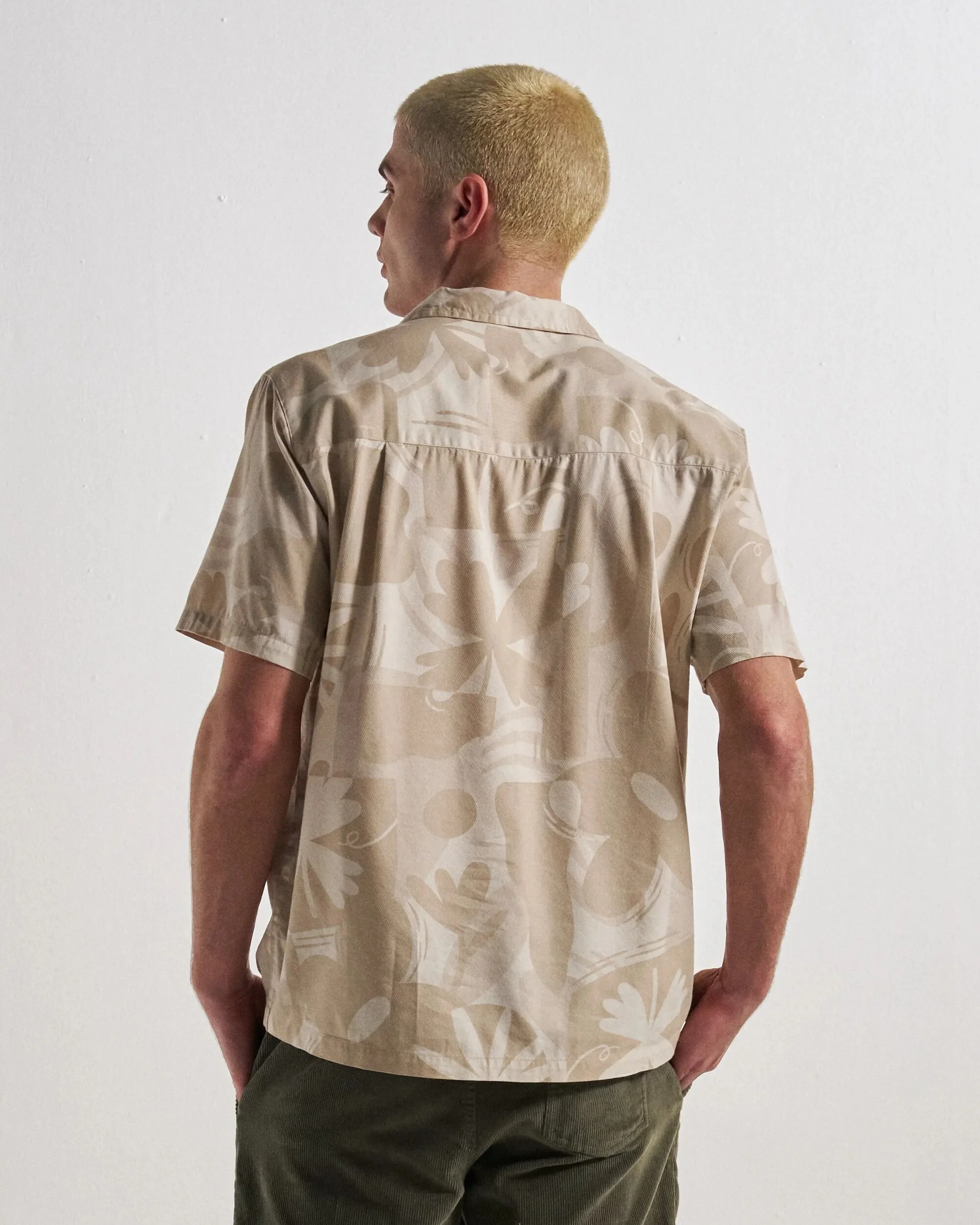 Cove Short Sleeve Shirt - Roam Further Birch - Image 5