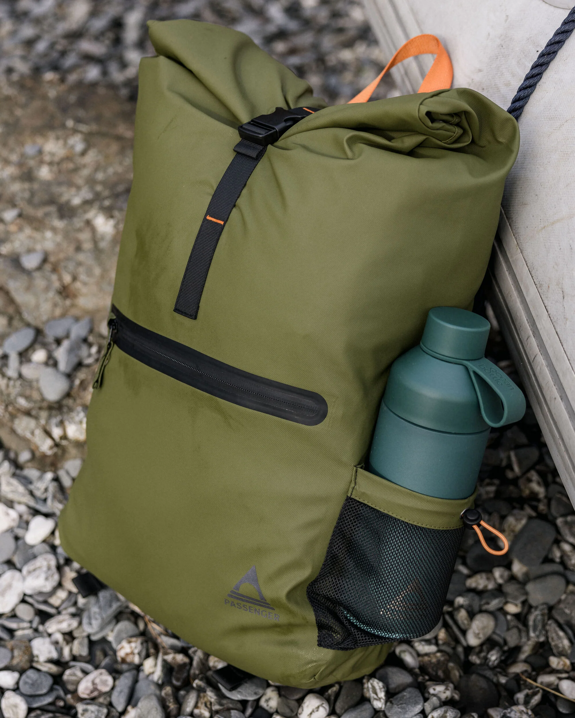 Crossing Roll Top Backpack - True Black/ Khaki - Image 7