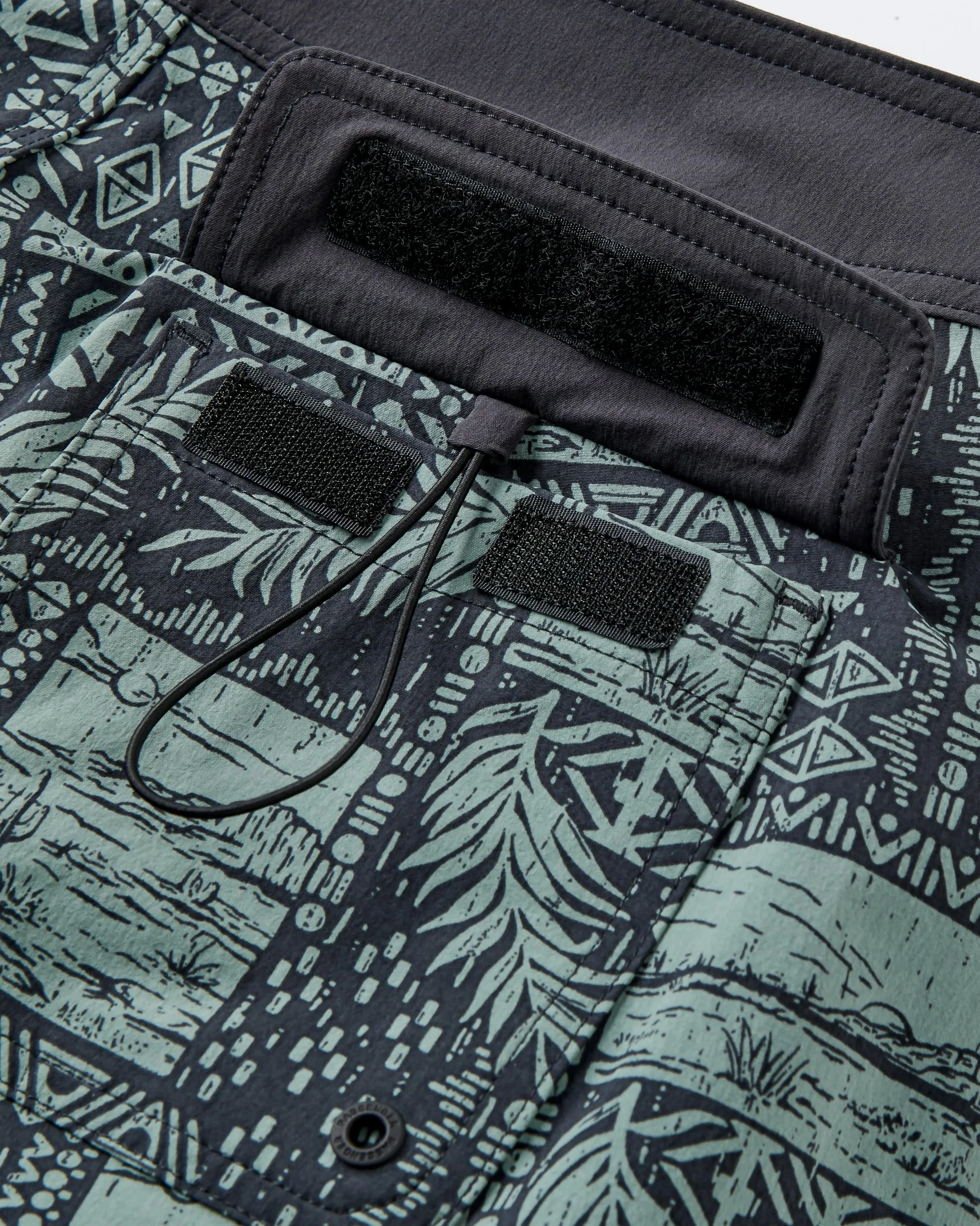 Cruiser NetPlus® 19" Boardshort - Patchwork Faded Black - Image 7