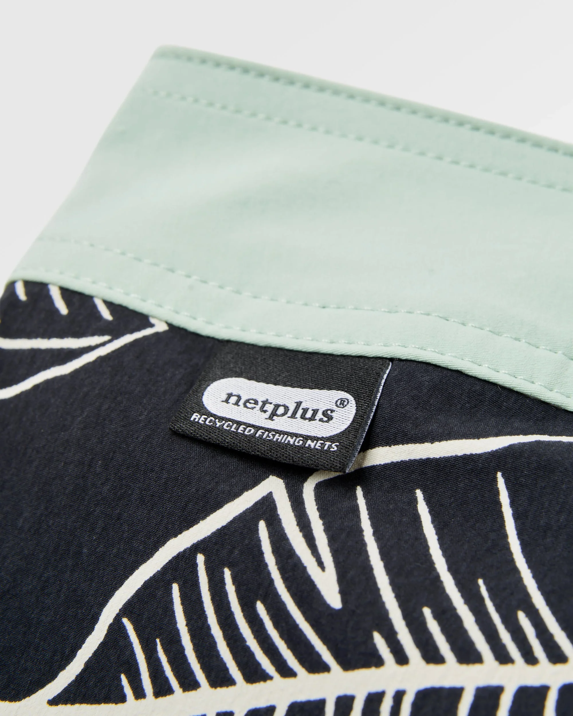 Cruiser Netplus® 21" Boardshort - Palm Faded Black - Image 11