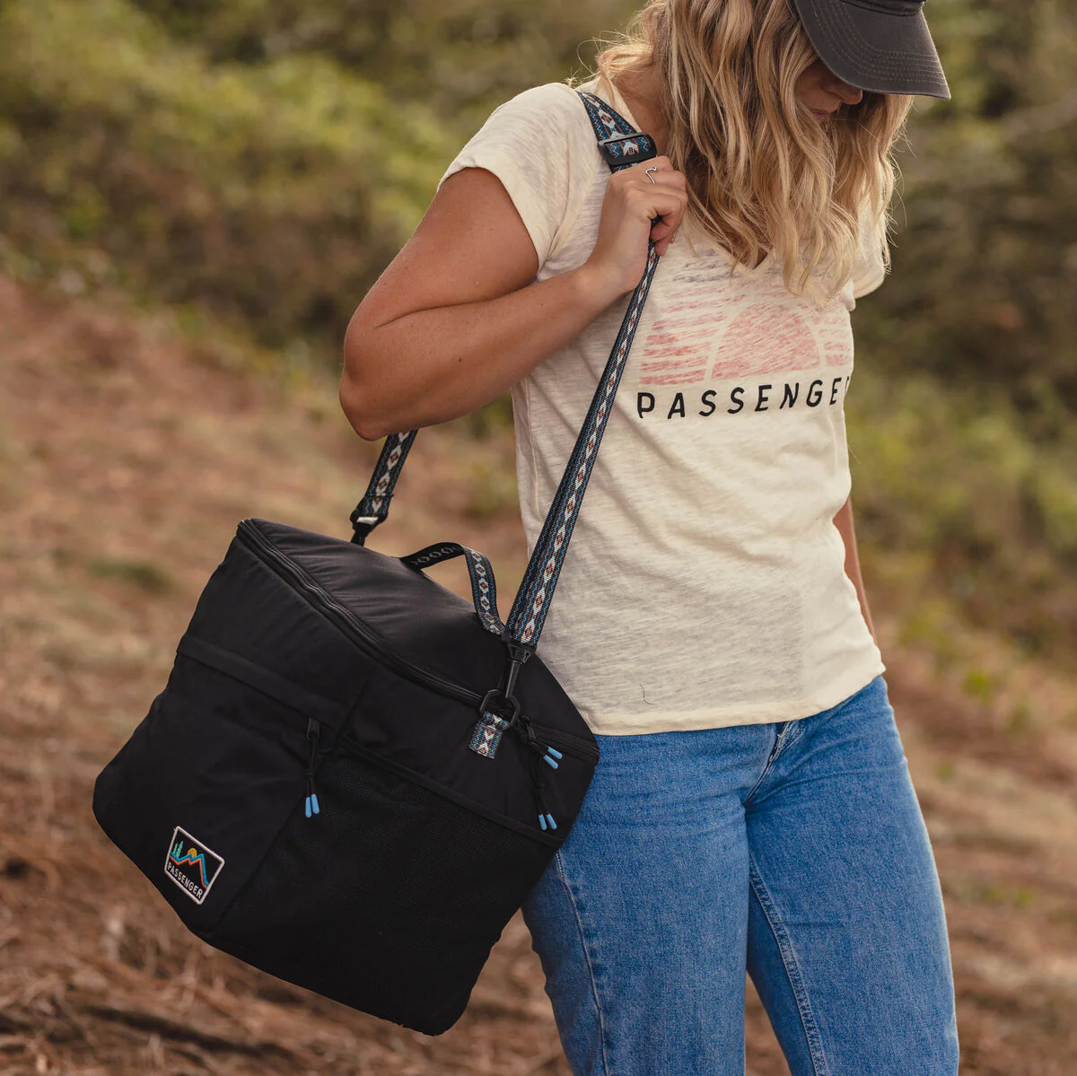 Day Pack Cooler Bag - Black - Image 5