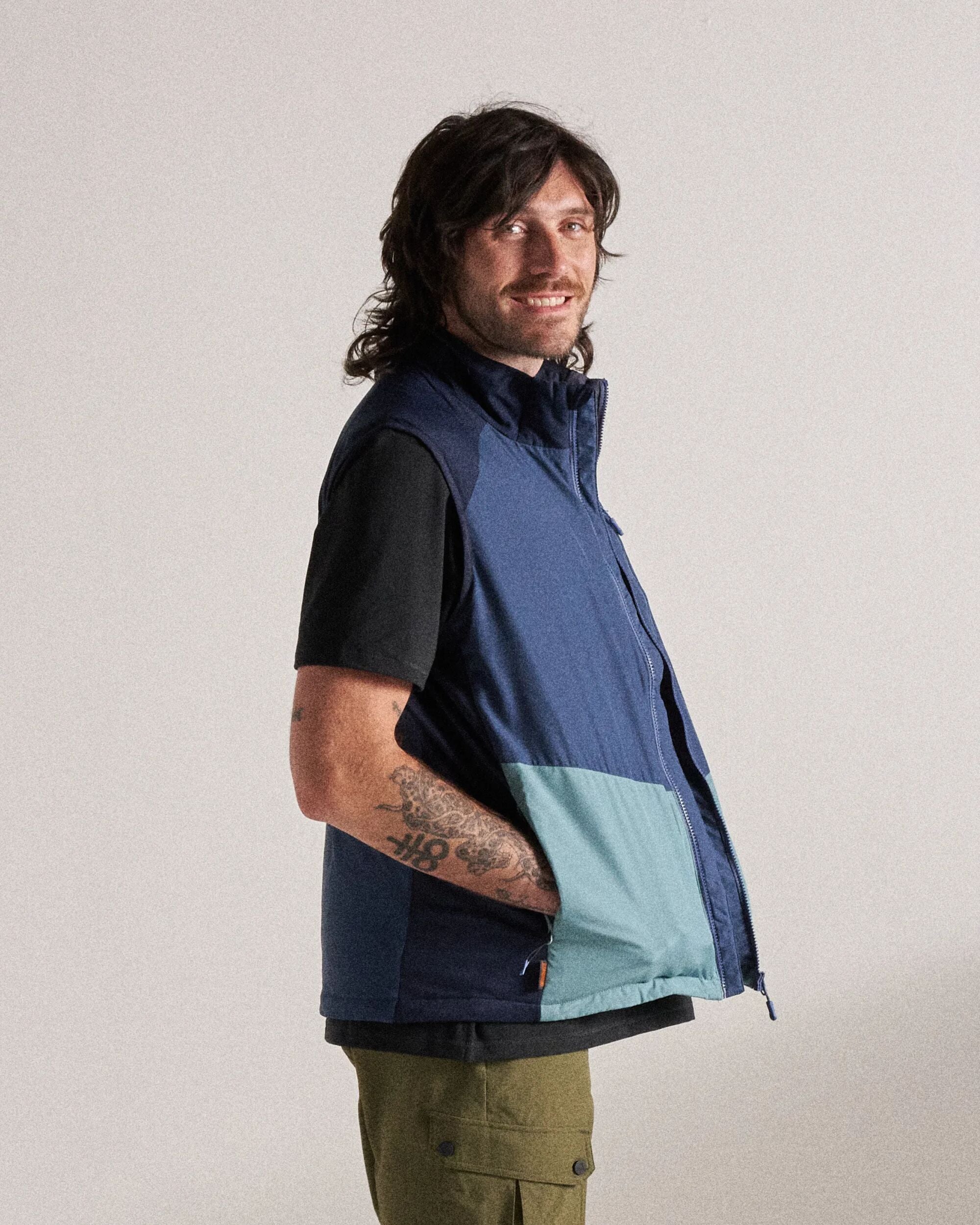 Daybreak Lightweight Thermore® Insulated Gilet - Rich Navy/Dark Denim/Arctic - Image 6