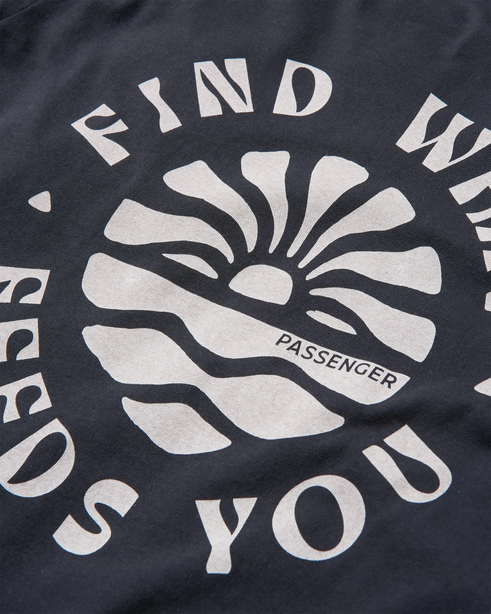 Discovery LS T-Shirt - Black - Image 9