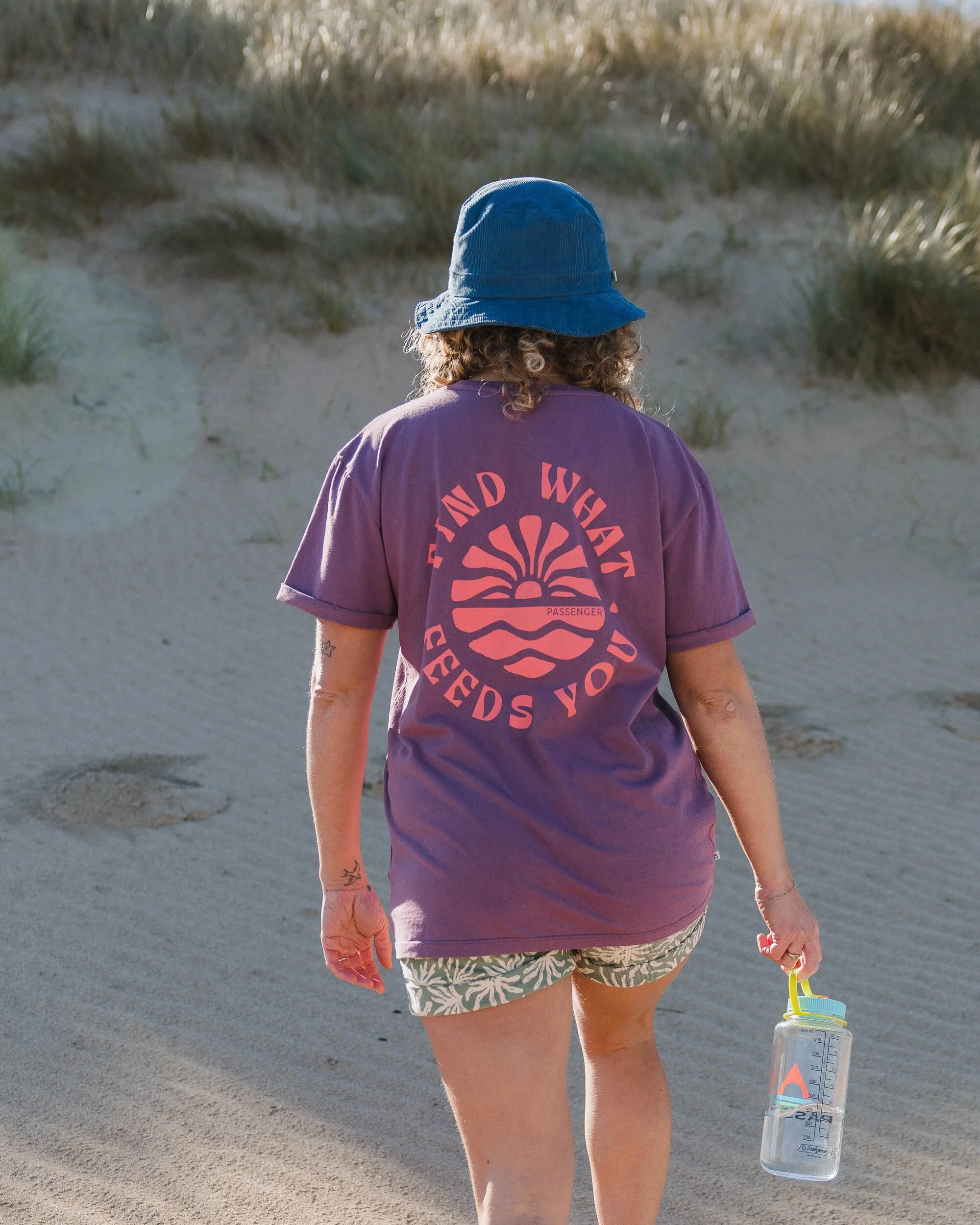 Discovery Rolled Sleeve T-Shirt - Berry - Image 5