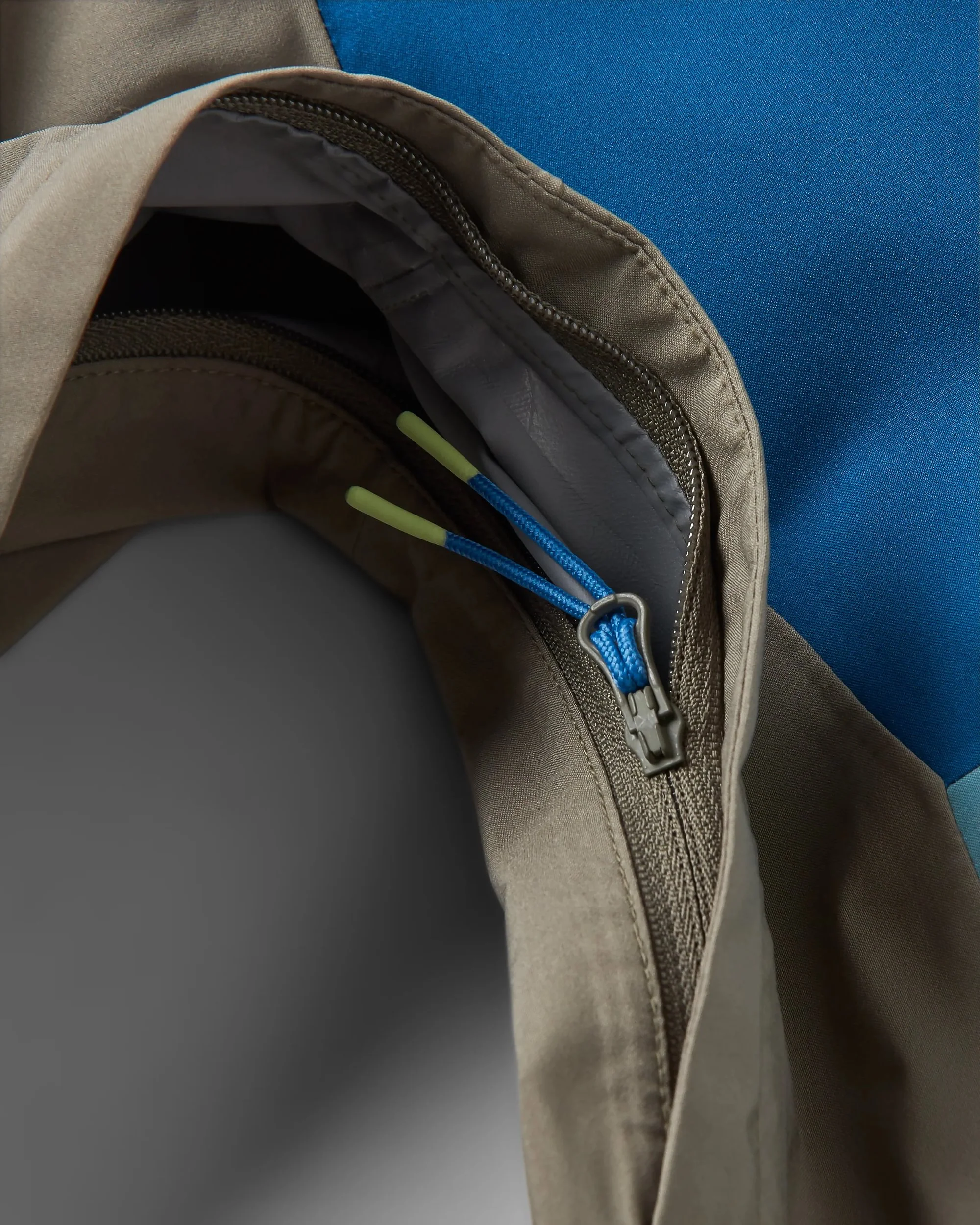 Downpour Waterproof Jacket - Tidal Blue/Arctic/Dusty Olive - Image 12