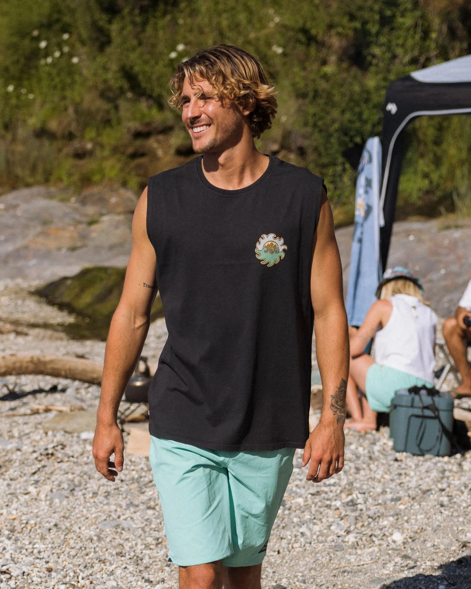 Dune Men's Vest - Black - Image 3