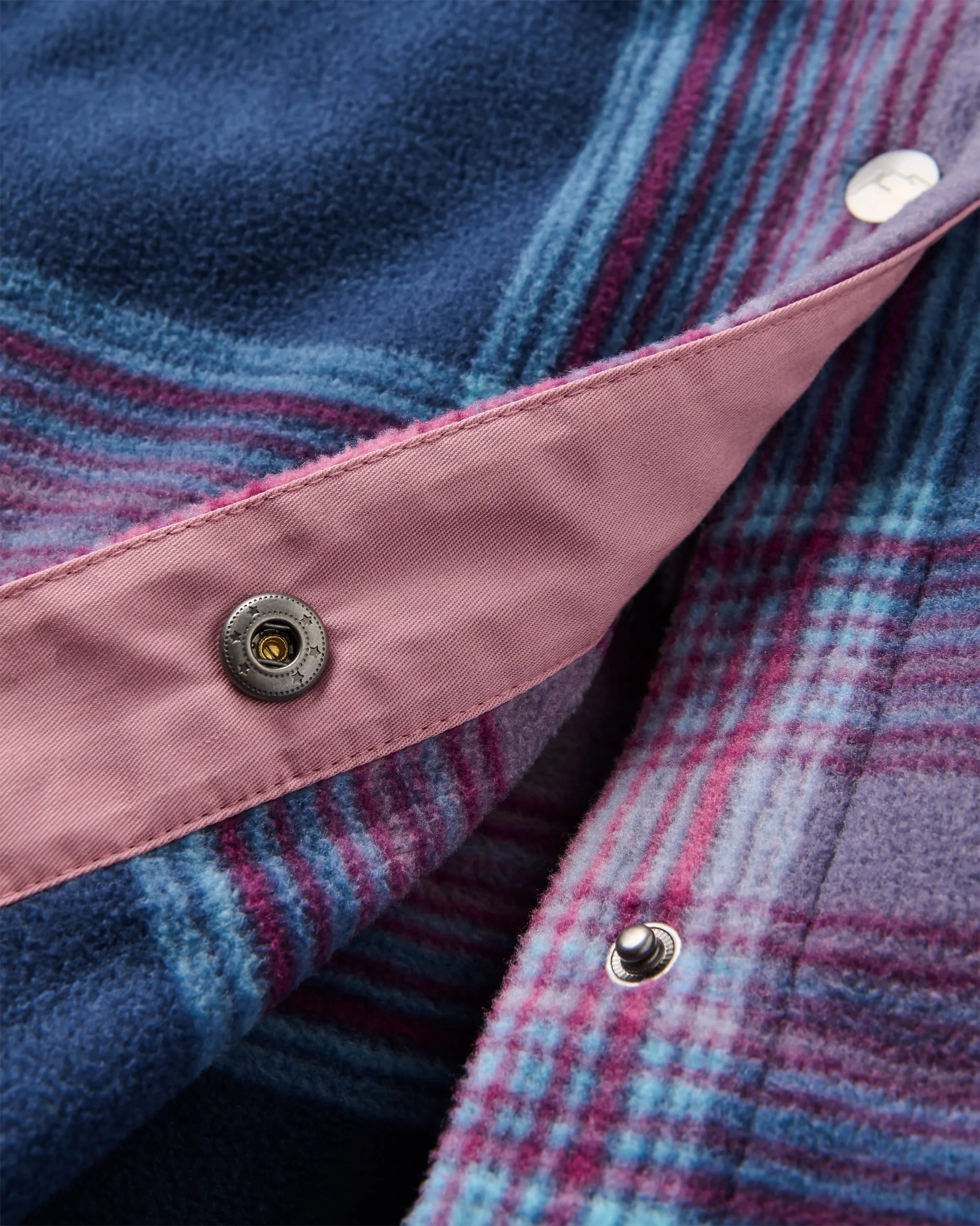 East Polar Fleece Shirt - Rich Navy/Pink Haze Check - Image 8