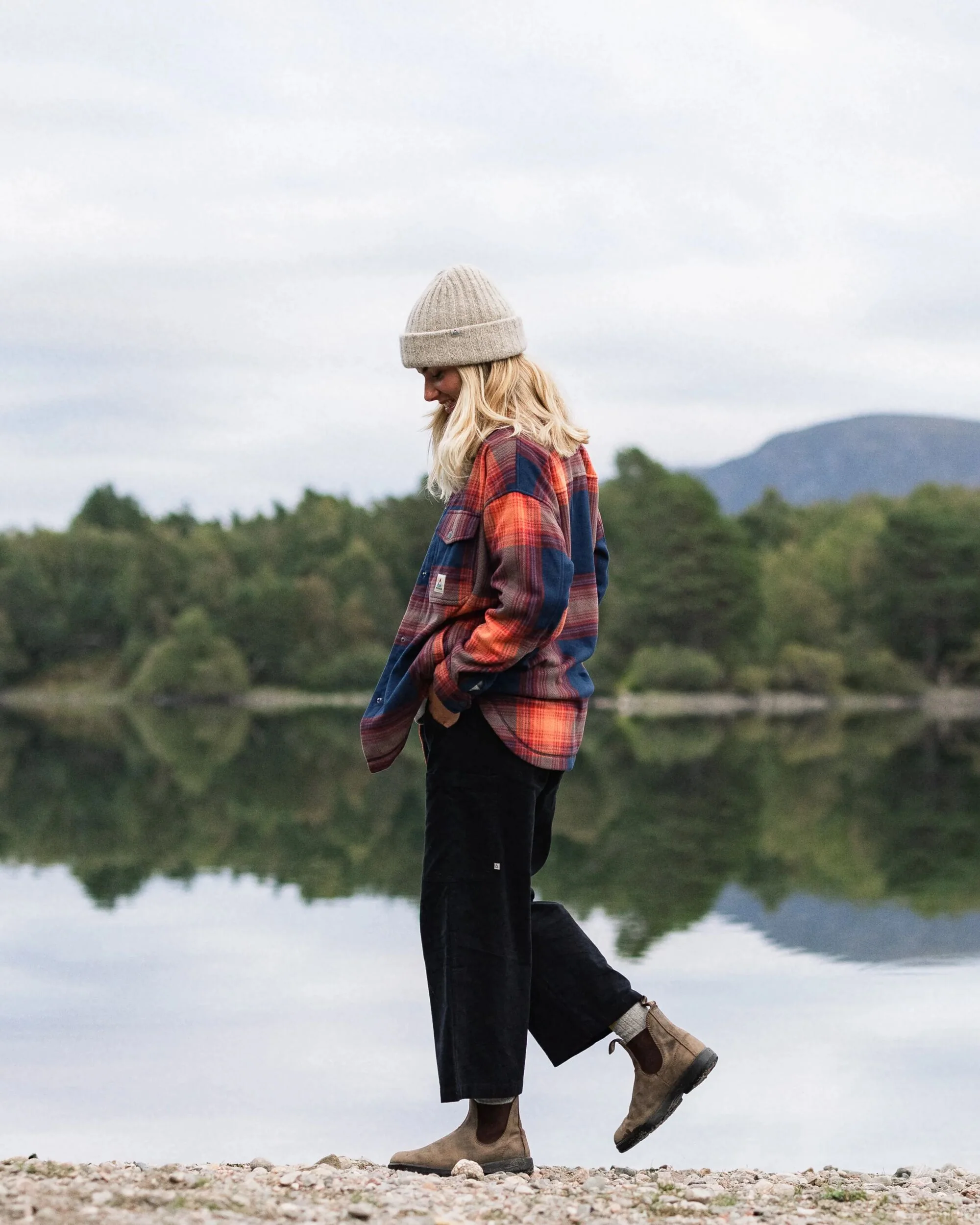 East Polar Fleece Shirt - Rich Navy/ Red Ochre Check - Image 6