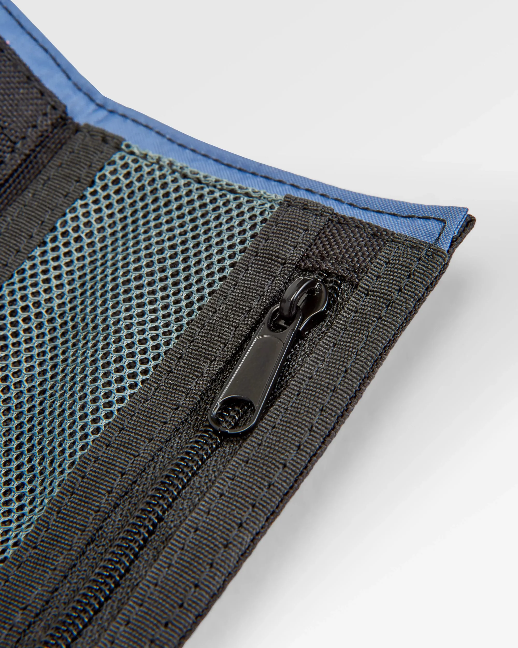 Essentials Wallet - Black - Image 7