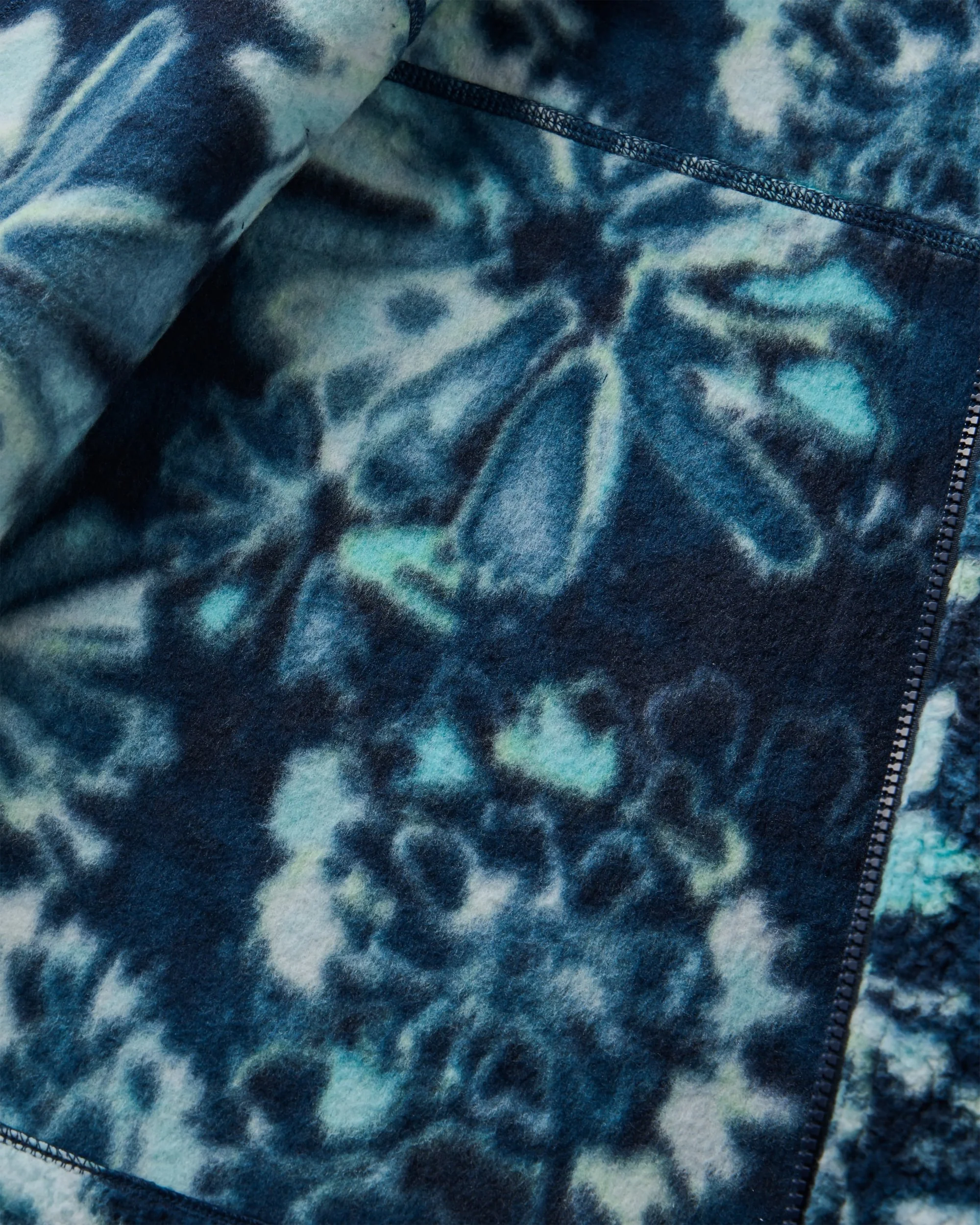 Fairbanks Sherpa Gilet - Frost Rich Navy - Image 9