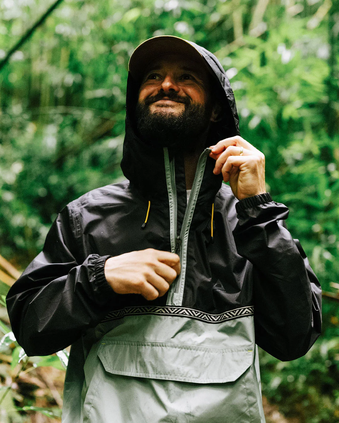 Flow 1/2 Zip Water Resistant Jacket - True Black/Pistachio - Image 7