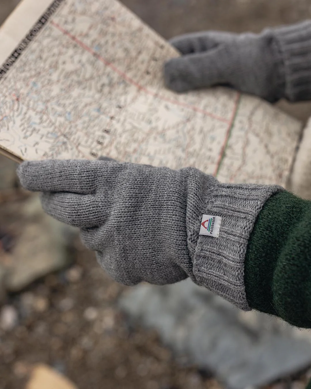 Gale Acrylic Knitted Gloves - Flecked Grey Marl - Image 8