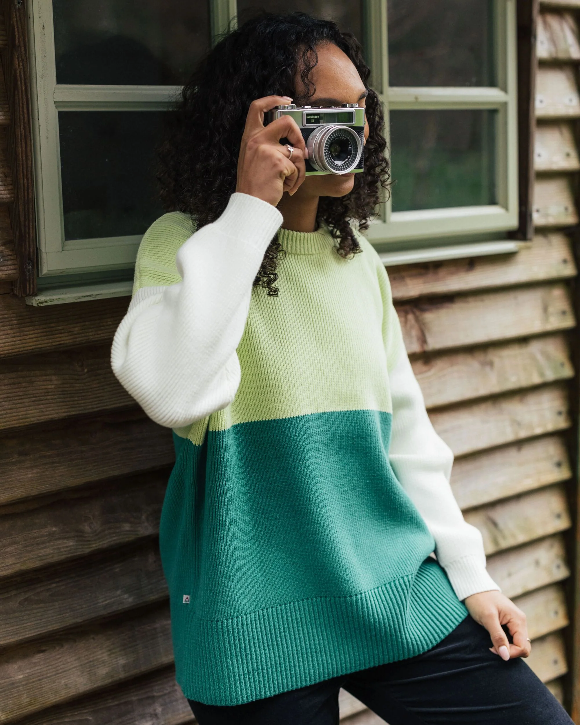Gondwana Organic Oversized Knitted Jumper - Greenlake - Image 3