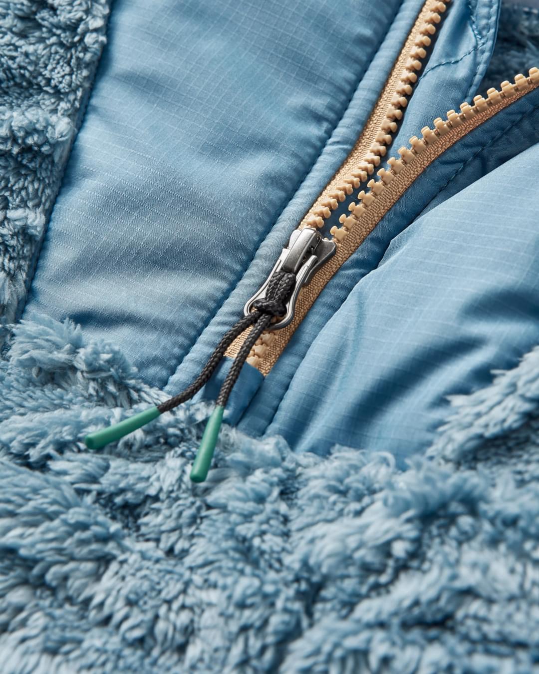 Holistic Sherpa Hooded Fleece - Washed Blue - Image 10