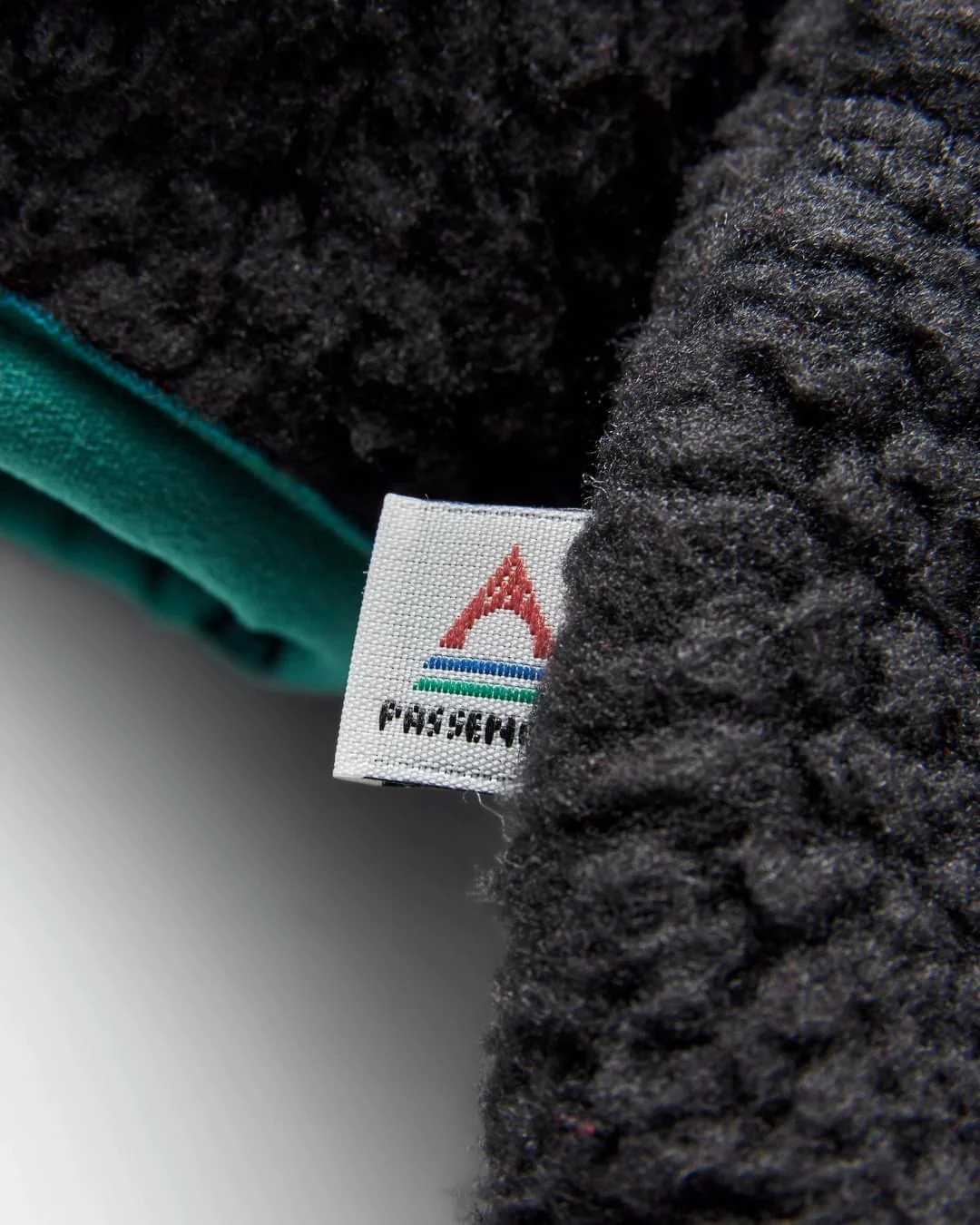 Home Sherpa Fleece - Black - Image 8