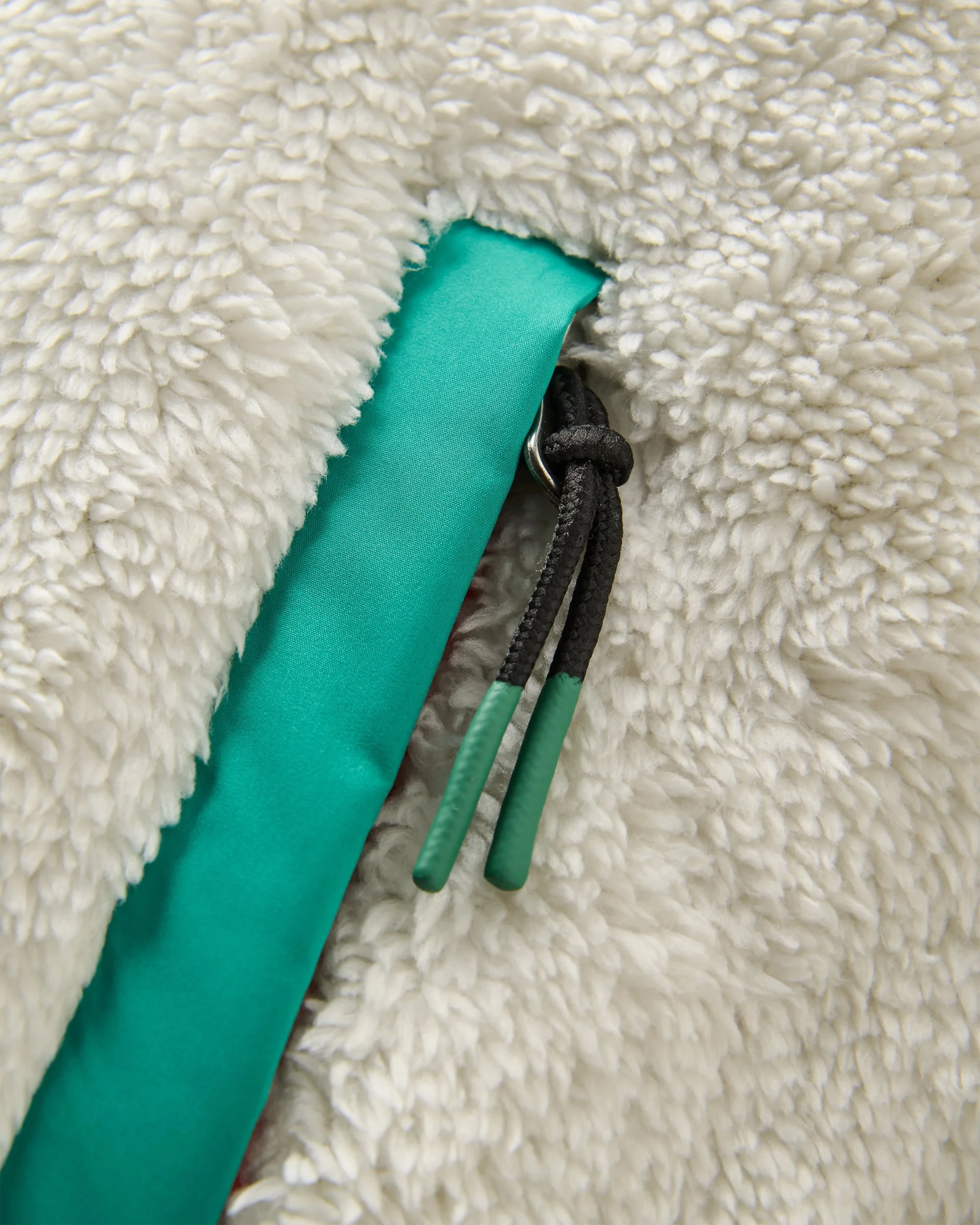 Beaumont Sherpa Hoodless Fleece - Dawn Grey - Image 3