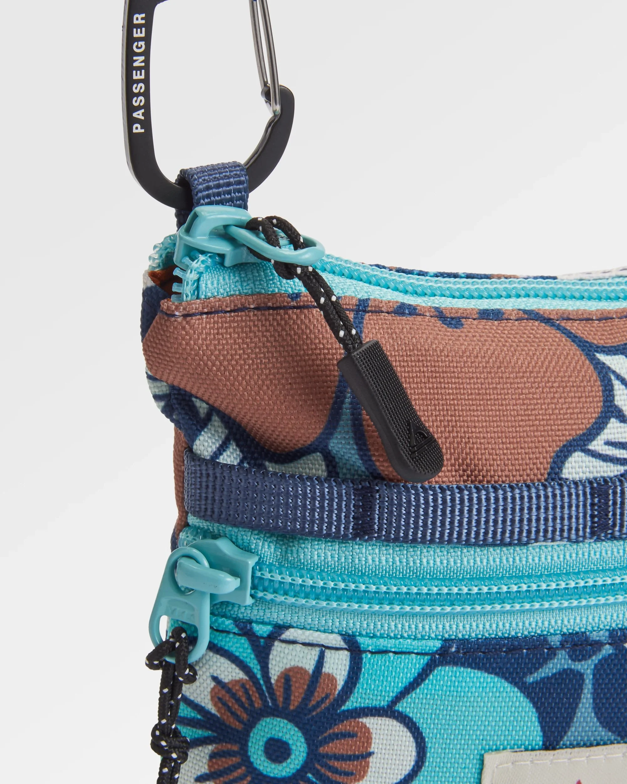 Journey Crossbody Bag - Vintage Floral Aqua - Image 6