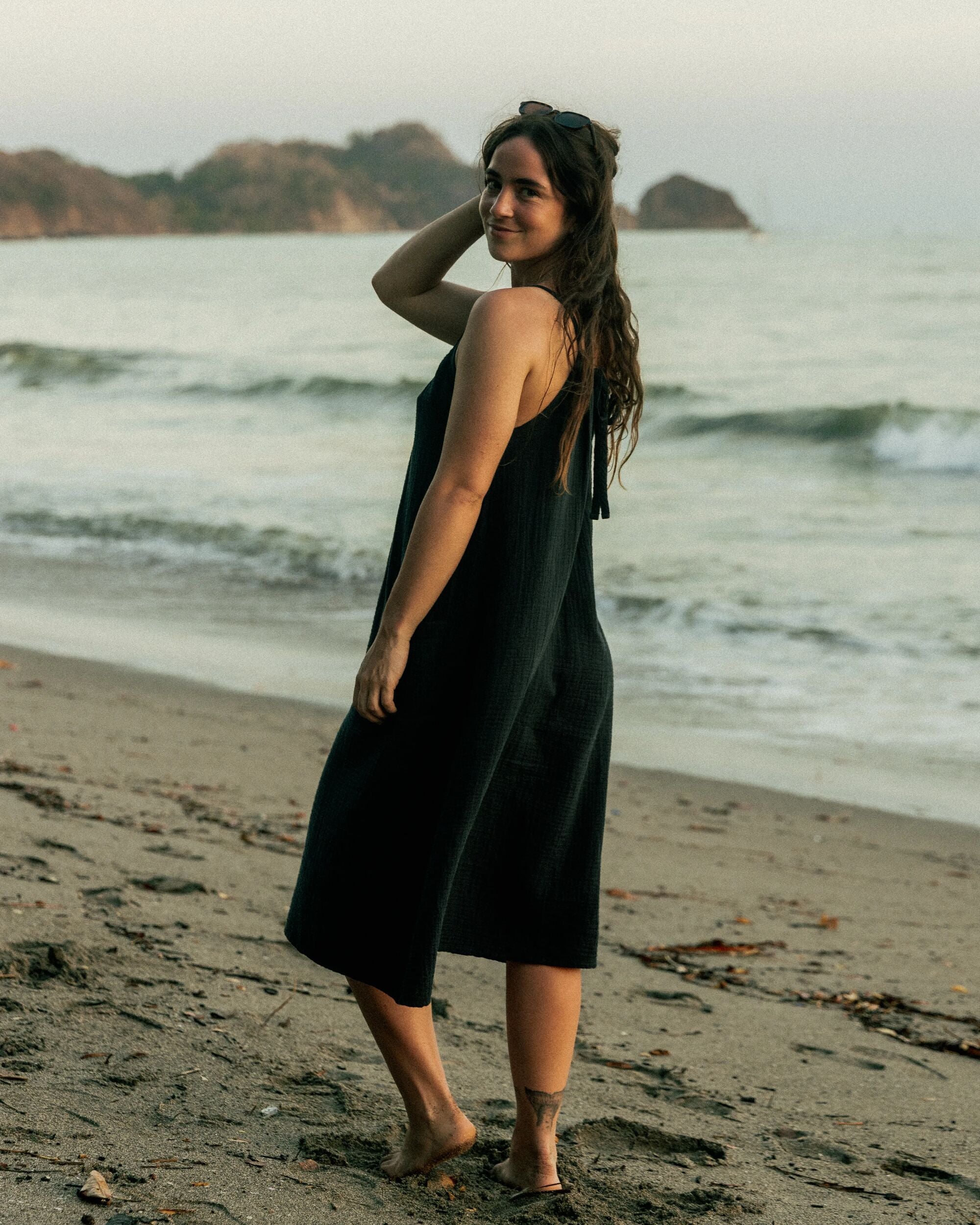 Junipe Dress - Black - Image 3