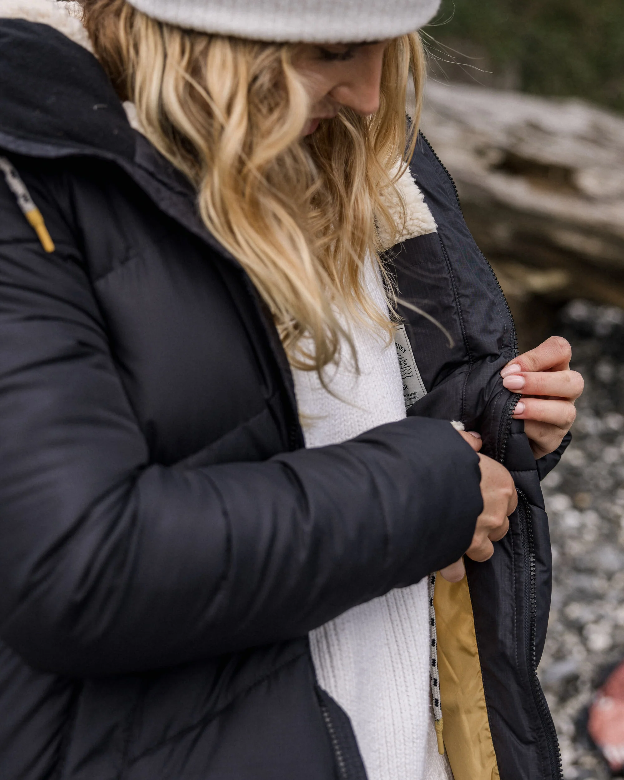Kinsey 2.0 Jacket - Phantom Black - Image 5