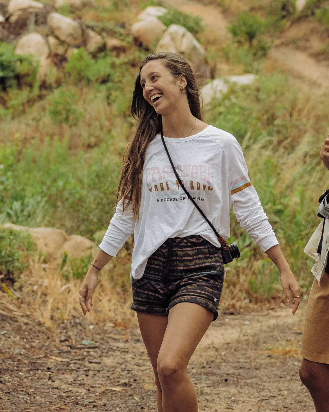 La Sarena Oversized LS T-Shirt - White - Image 4