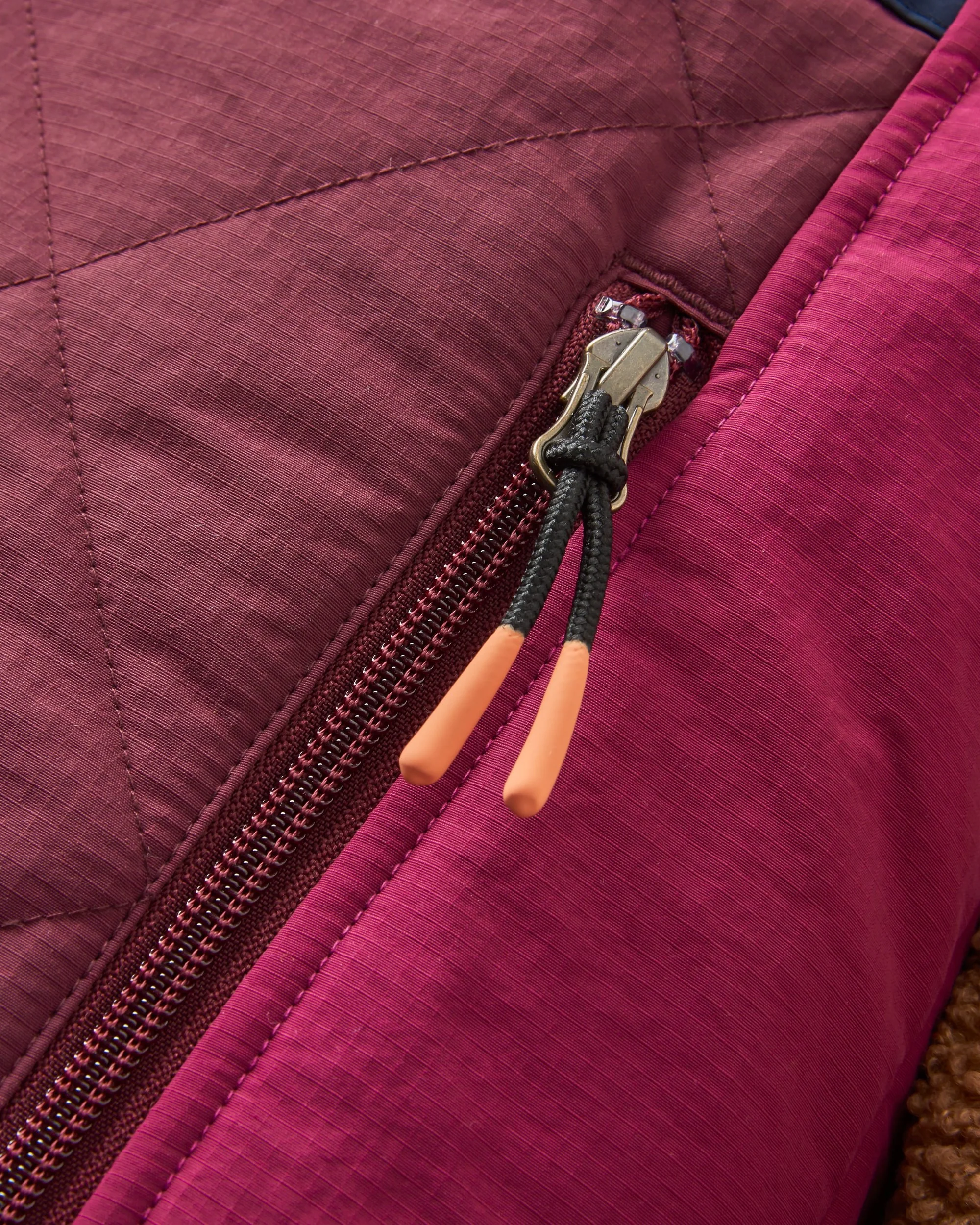 Lara Quilted Jacket - Toffee/Fig - Image 3