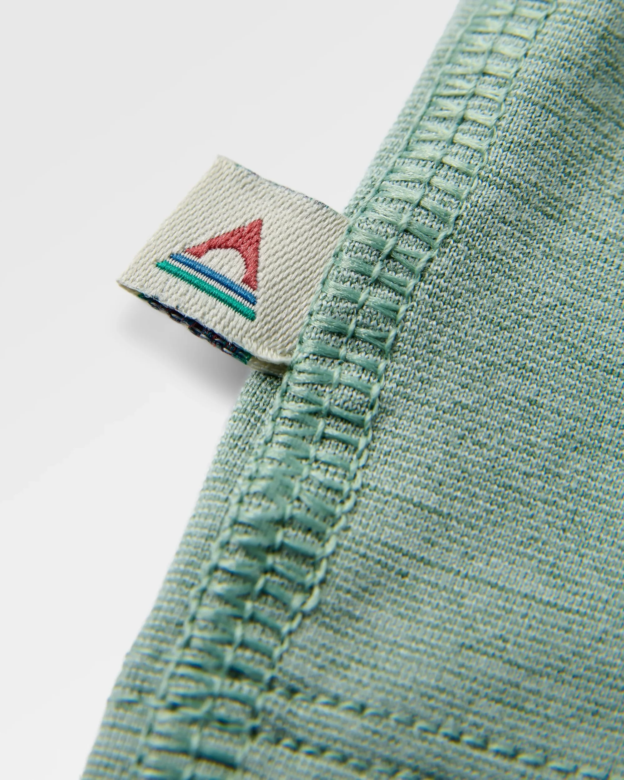 Light Ray Lightweight UPF50 LS T-Shirt - Pistachio Marl - Image 6