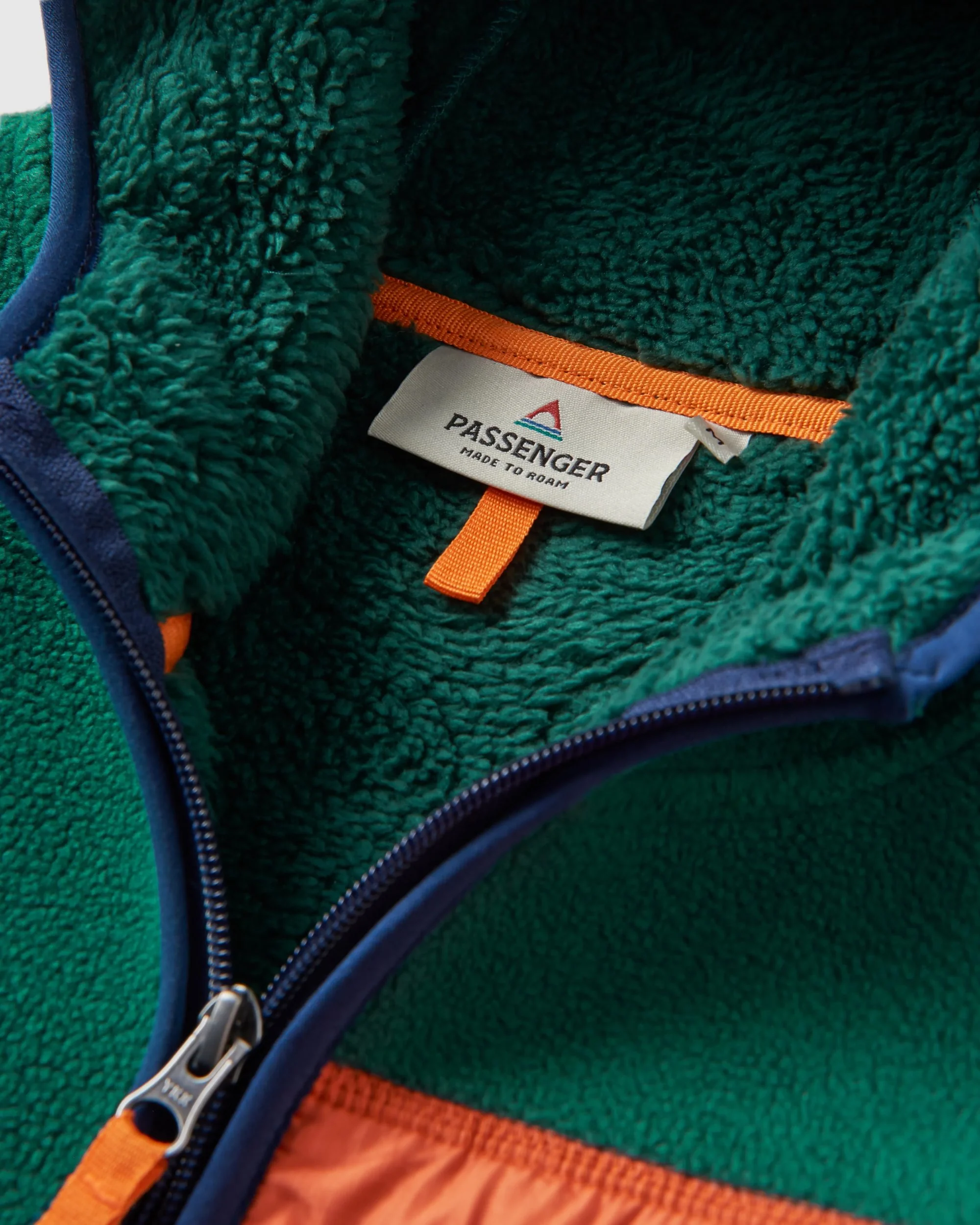 Loch Hooded Polar Fleece - Rain Forest/Rich Navy - Image 10