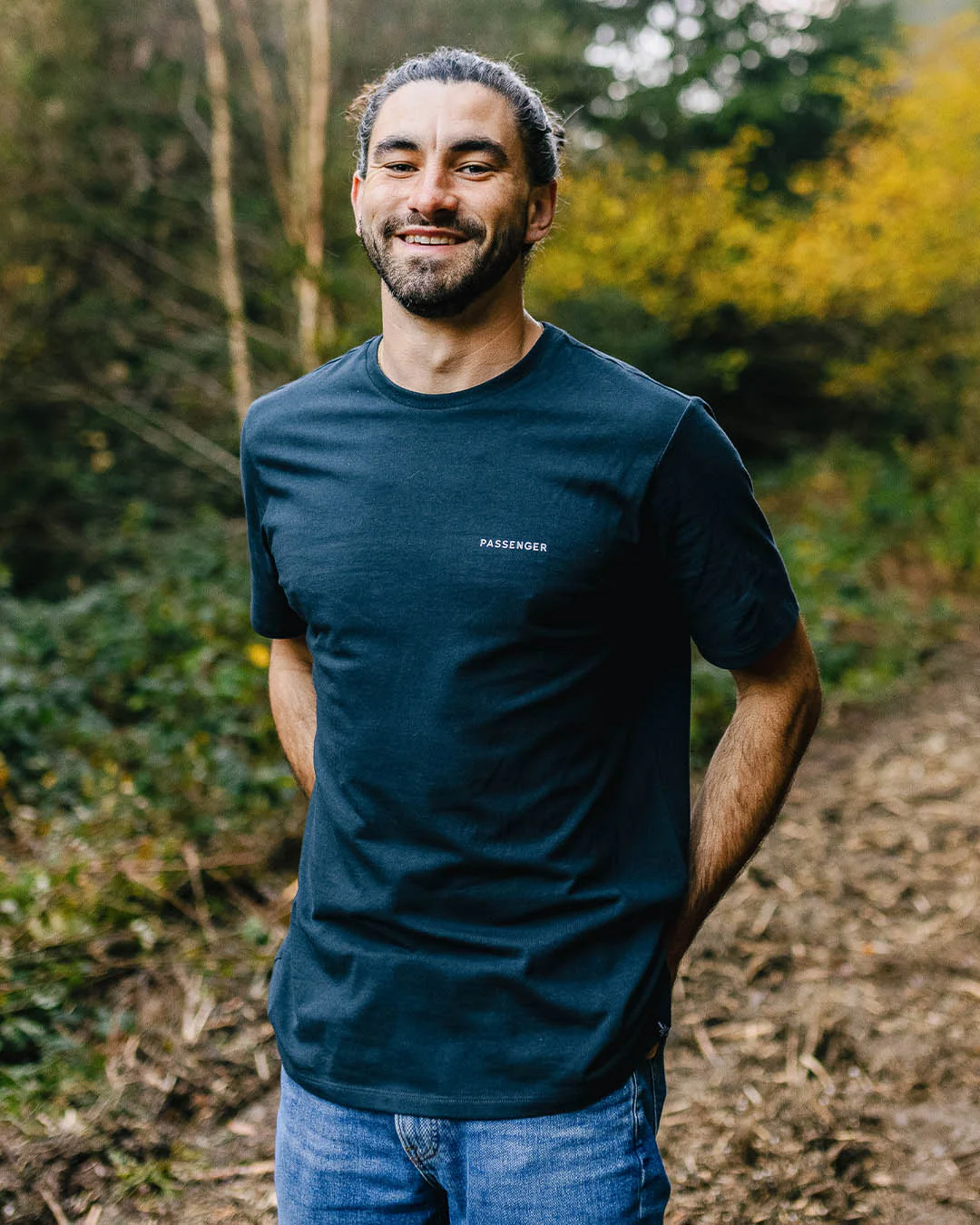 Made To Roam T-Shirt - Deep Navy - Image 5